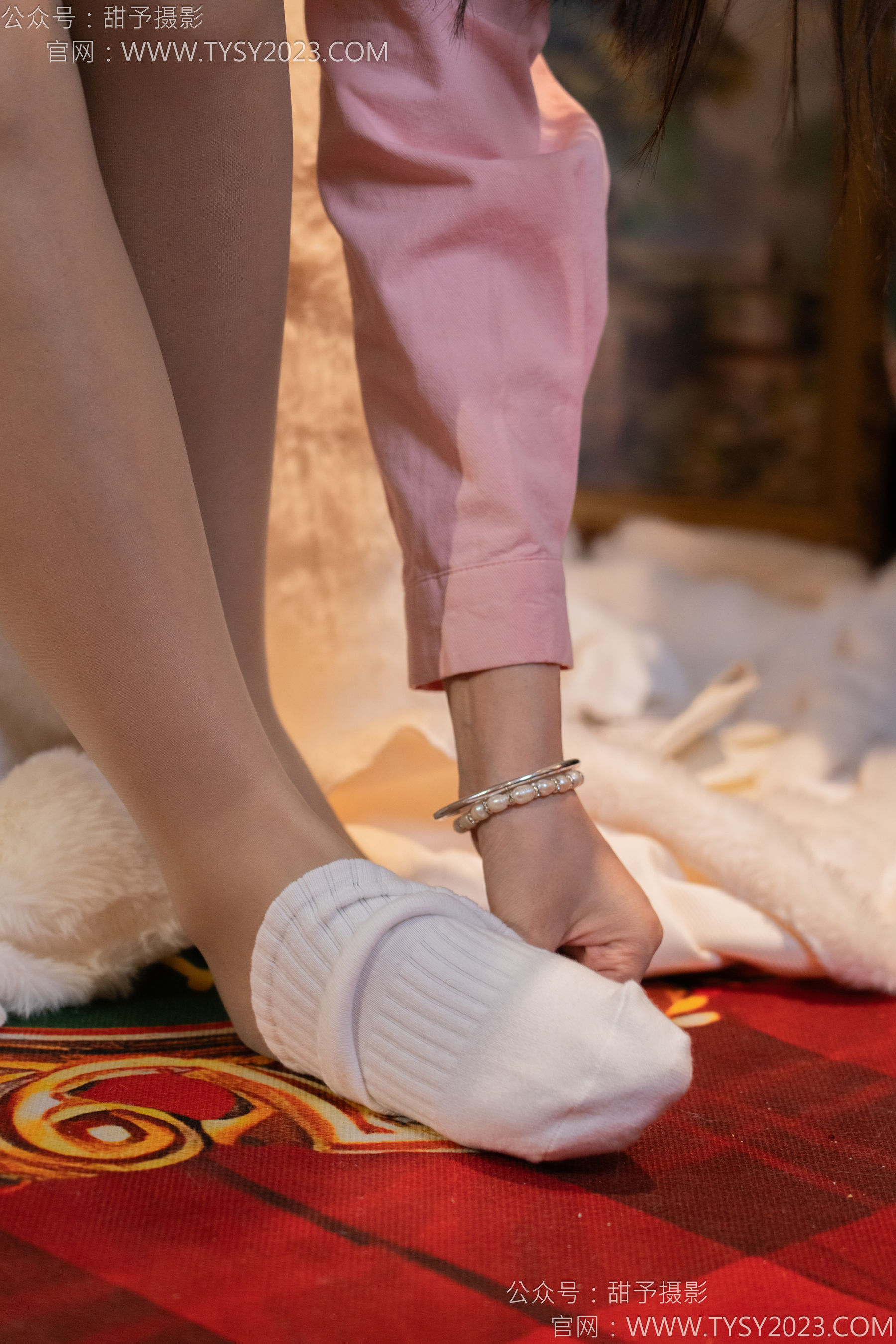 甜予摄影 No.131 璇璇 - 板鞋、白棉袜、薄肉丝/(131P)