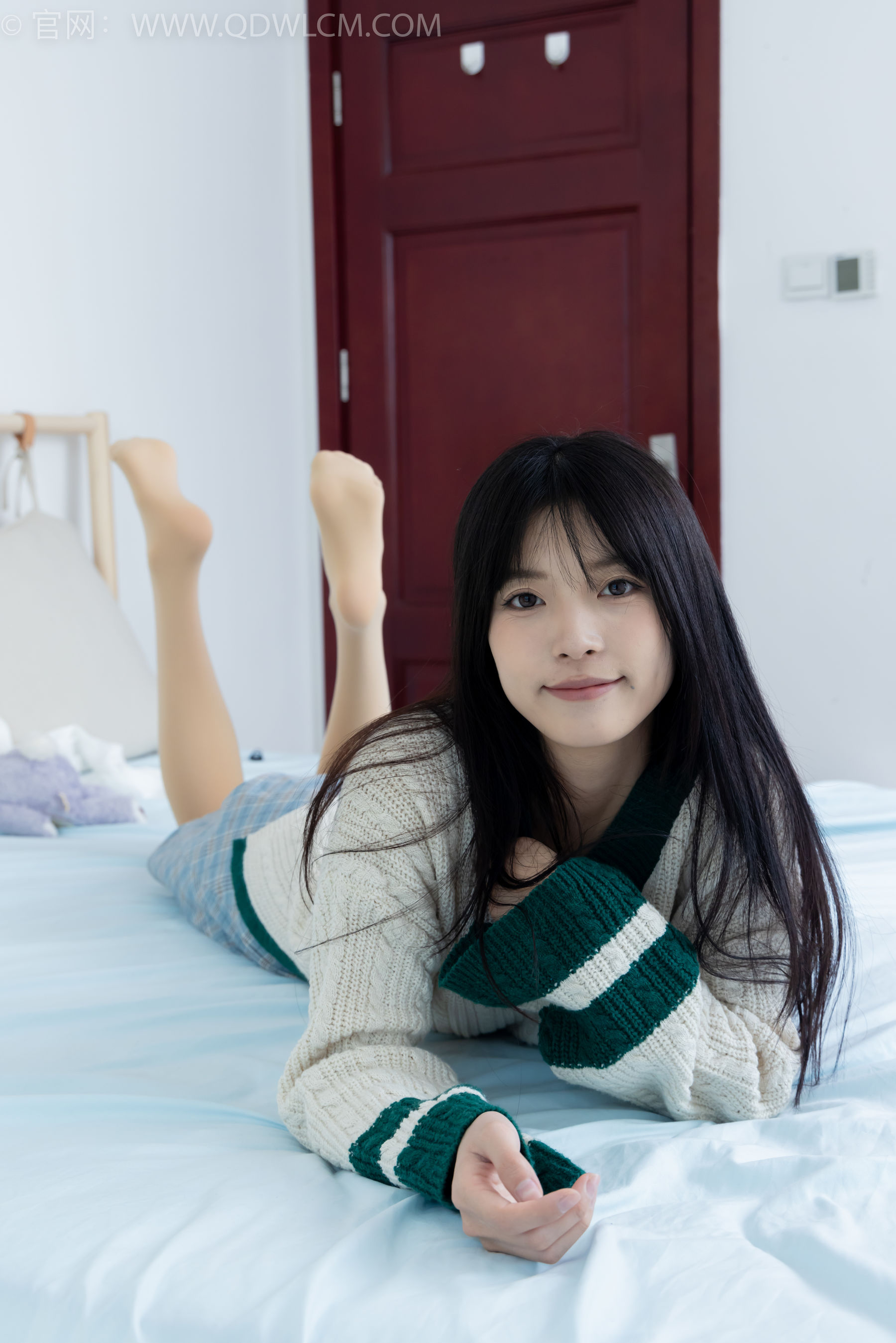 物恋传媒 No.2312 茯苓 - 长靴、过膝白棉袜、厚肉丝/(160P)