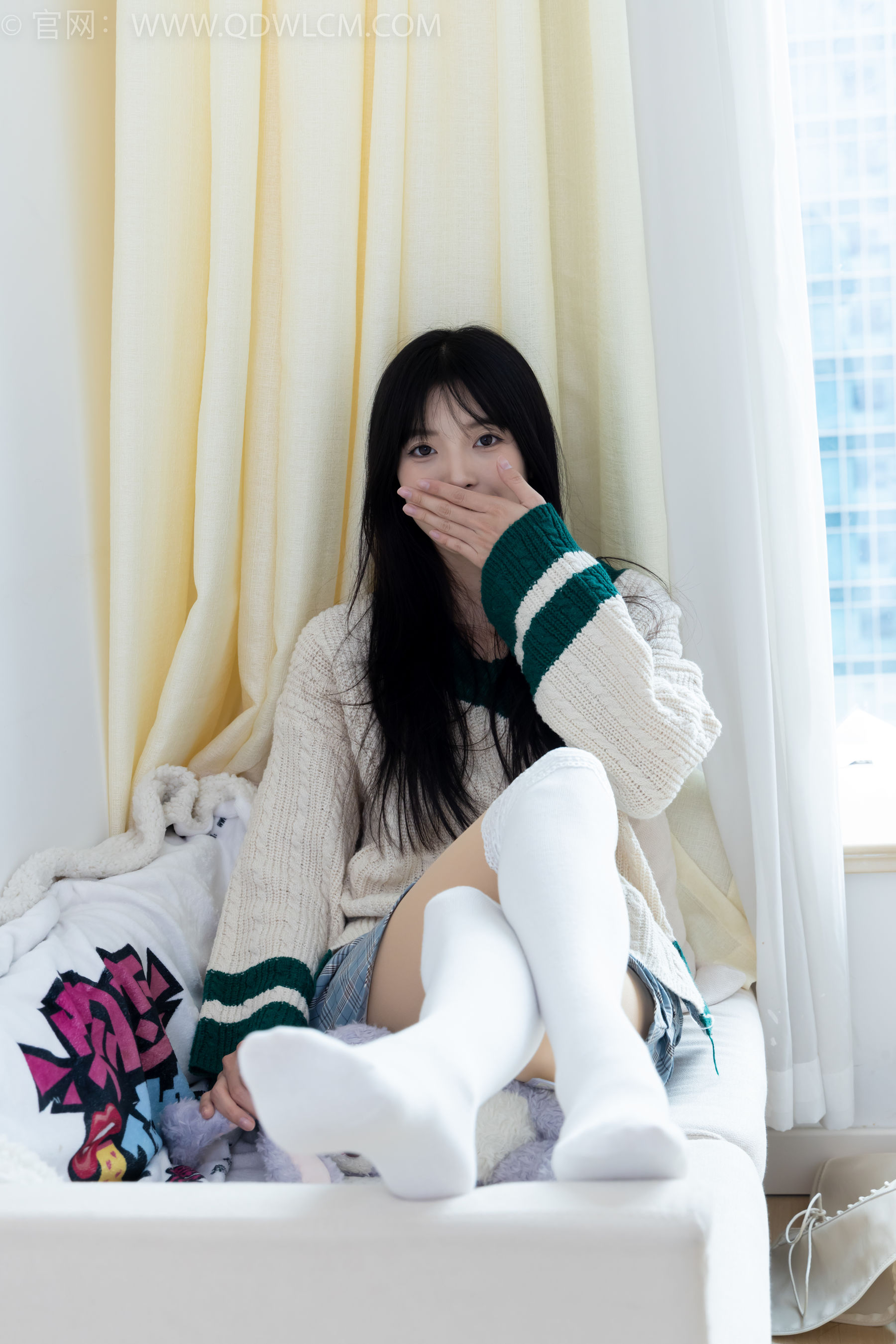 物恋传媒 No.2312 茯苓 - 长靴、过膝白棉袜、厚肉丝/(160P)