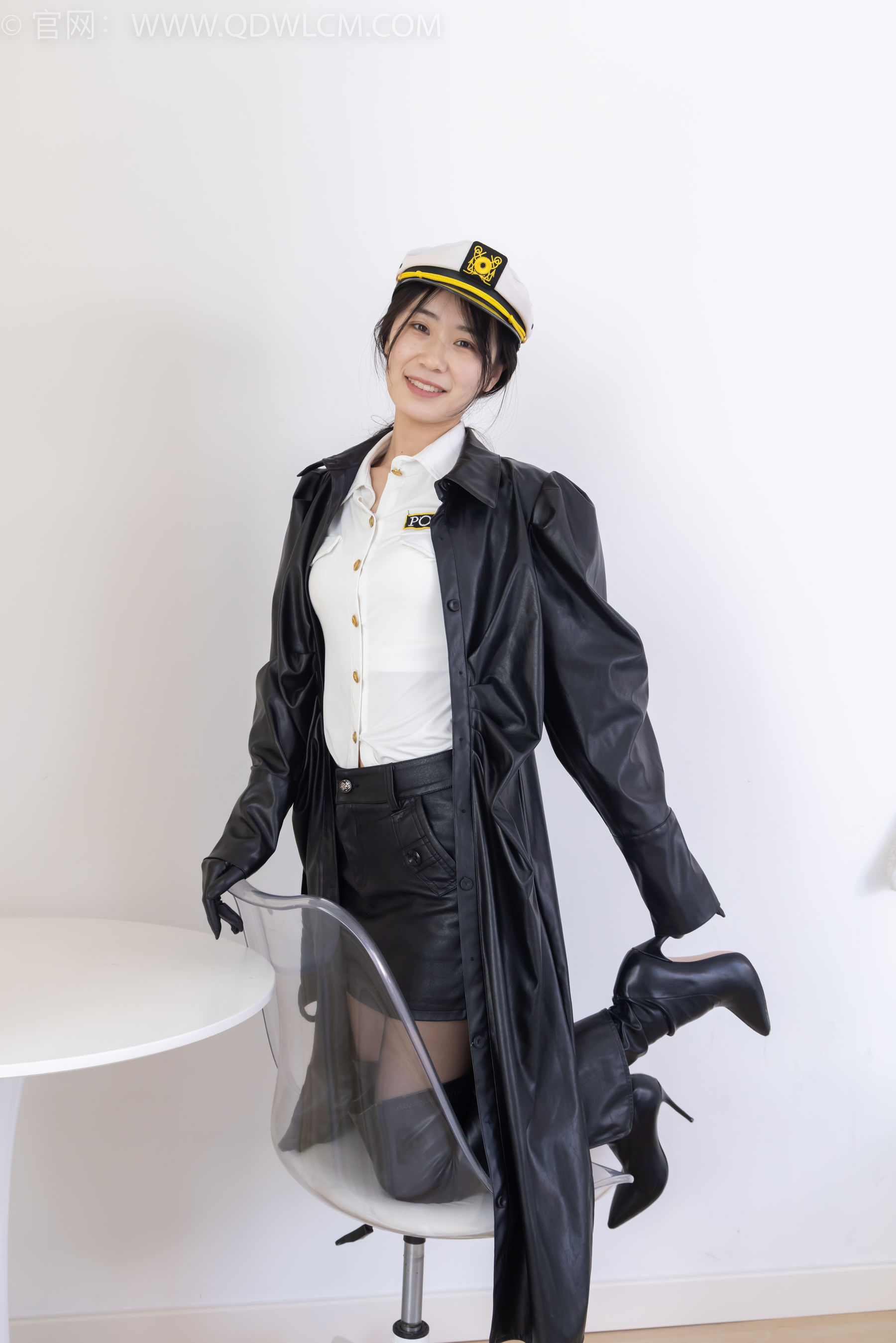 物恋传媒 No.2315 菜菜 - 高跟长靴、薄黑丝/(160P)