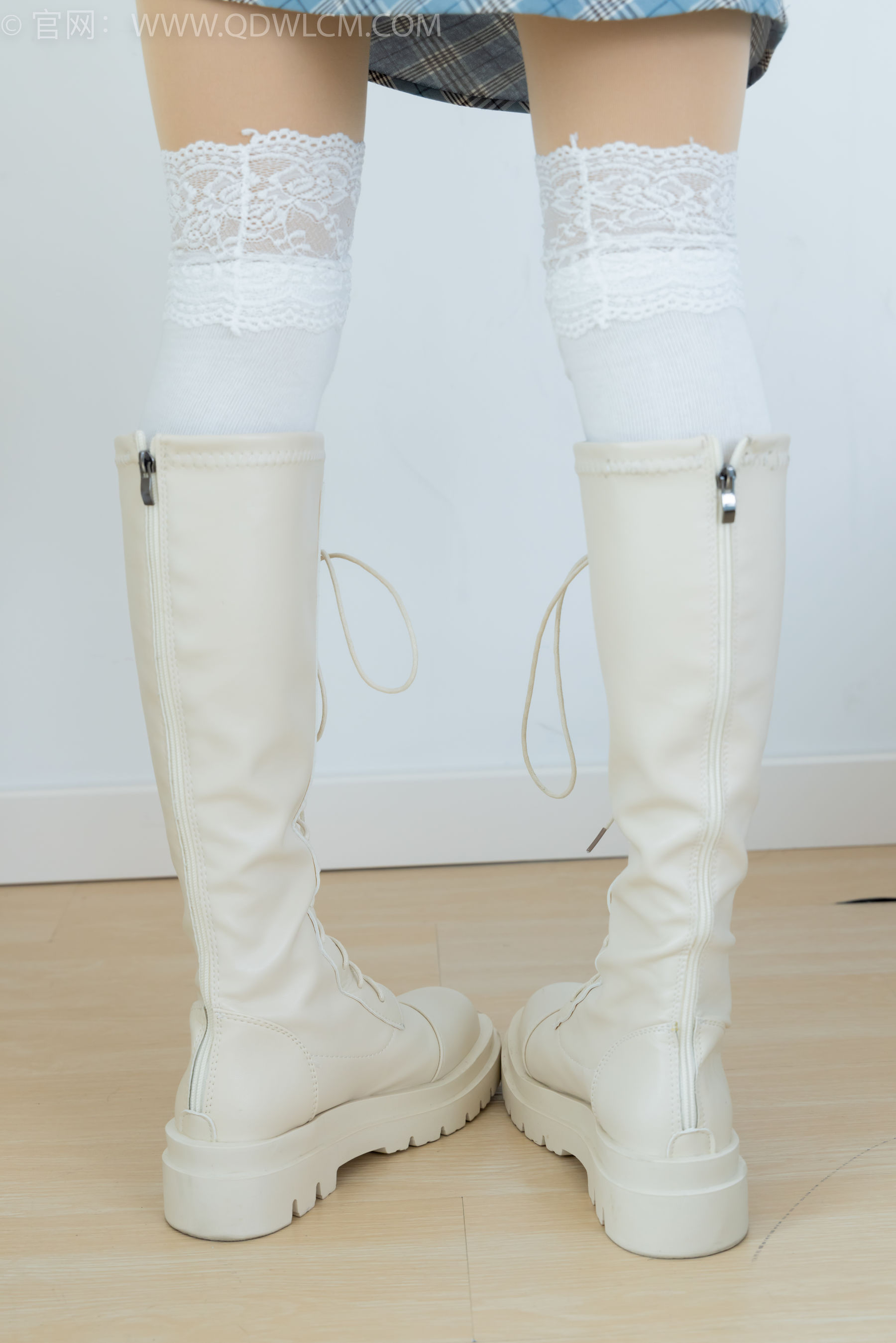 物恋传媒 No.2312 茯苓 - 长靴、过膝白棉袜、厚肉丝/(160P)