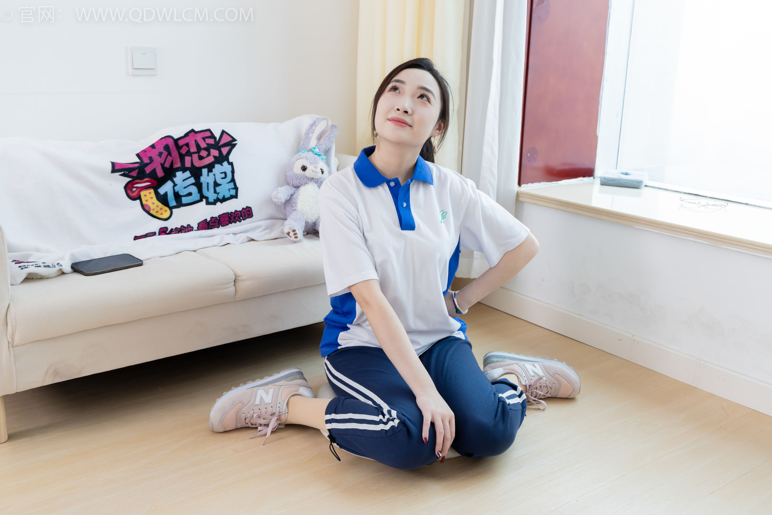 物恋传媒 No.2314 恬恬 - 运动鞋、厚肉丝、校服裤里丝/(160P)