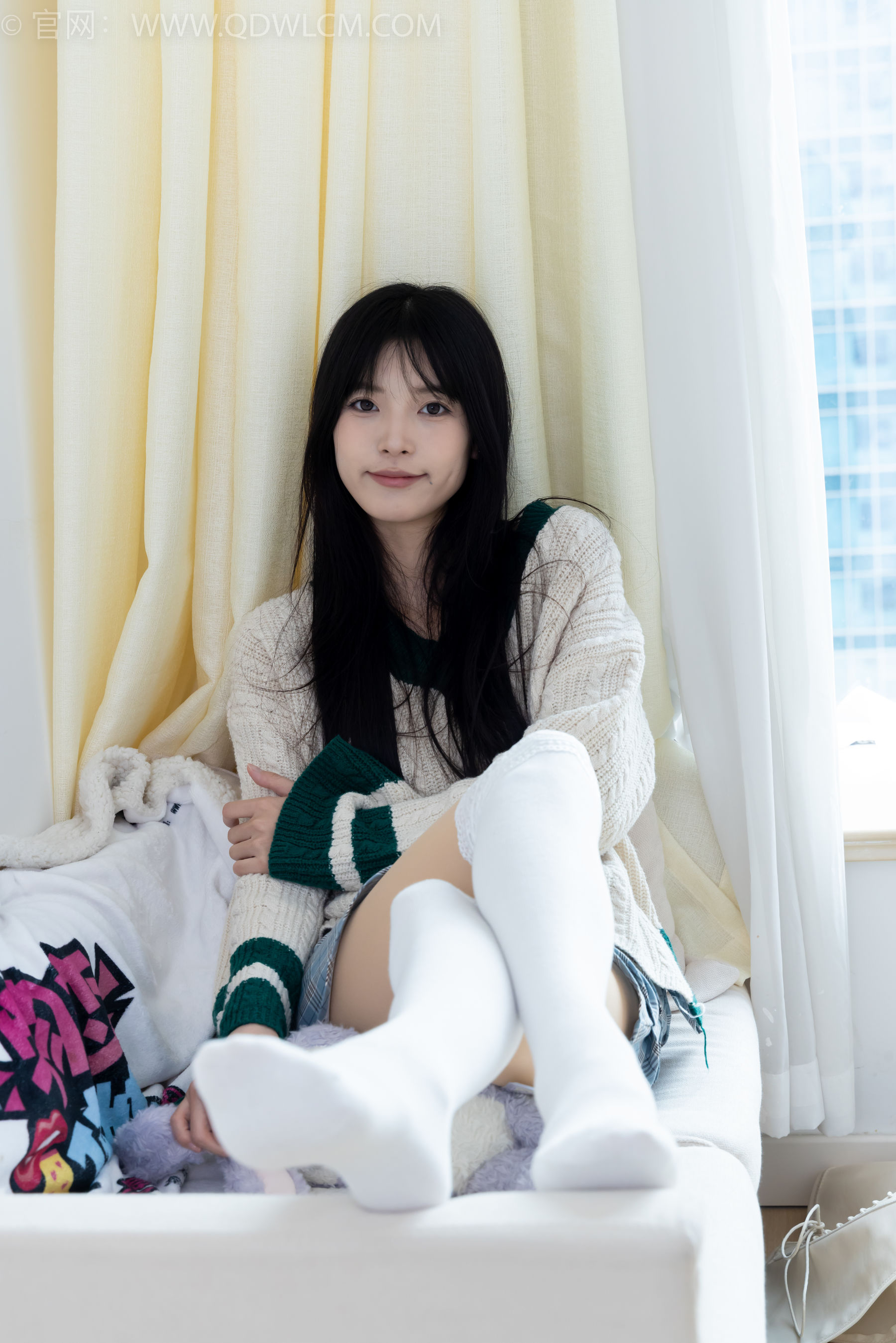 物恋传媒 No.2312 茯苓 - 长靴、过膝白棉袜、厚肉丝/(160P)