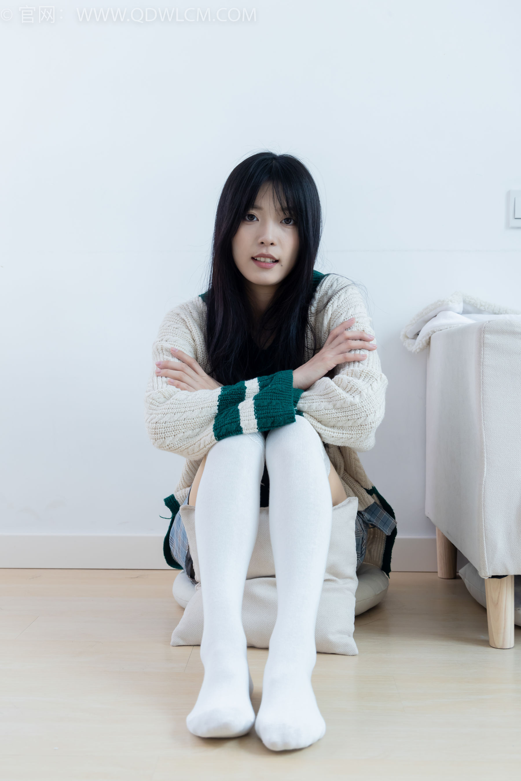 物恋传媒 No.2312 茯苓 - 长靴、过膝白棉袜、厚肉丝/(160P)