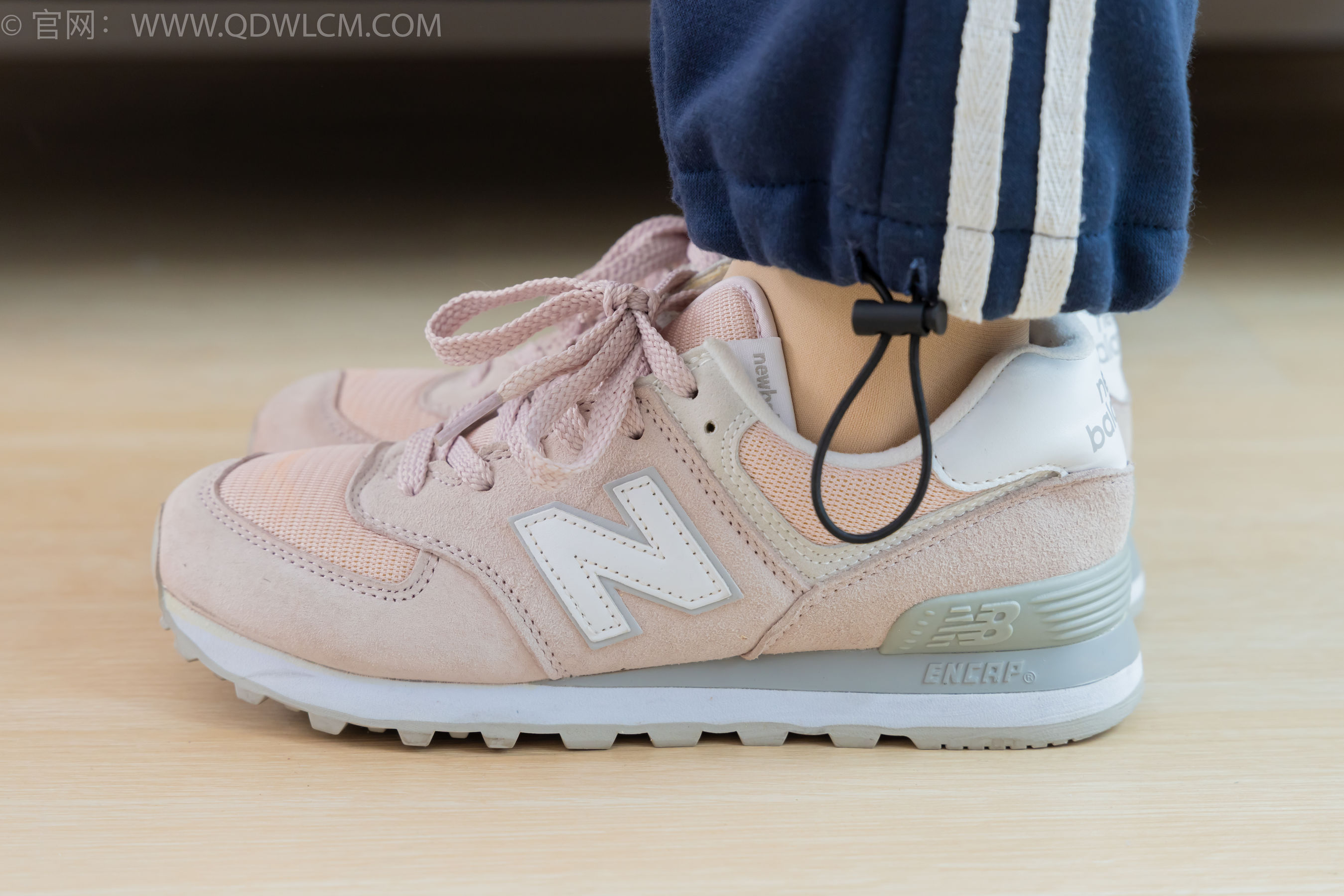 物恋传媒 No.2314 恬恬 - 运动鞋、厚肉丝、校服裤里丝/(160P)