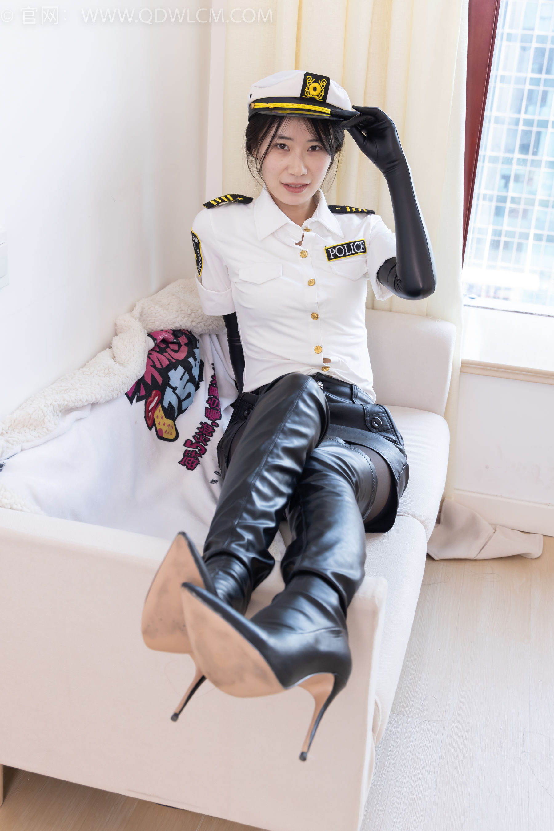 物恋传媒 No.2315 菜菜 - 高跟长靴、薄黑丝/(160P)