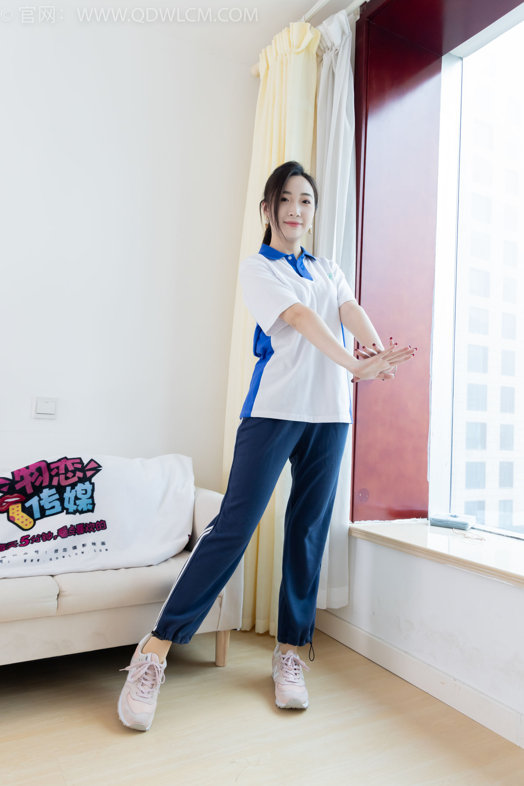 物恋传媒 No.2314 恬恬 - 运动鞋、厚肉丝、校服裤里丝/(160P)