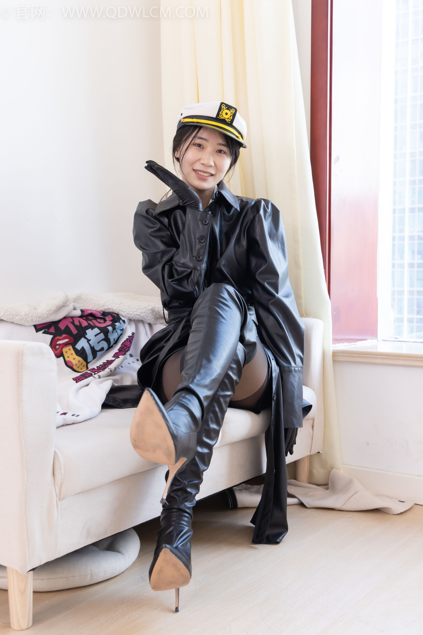 物恋传媒 No.2315 菜菜 - 高跟长靴、薄黑丝/(160P)