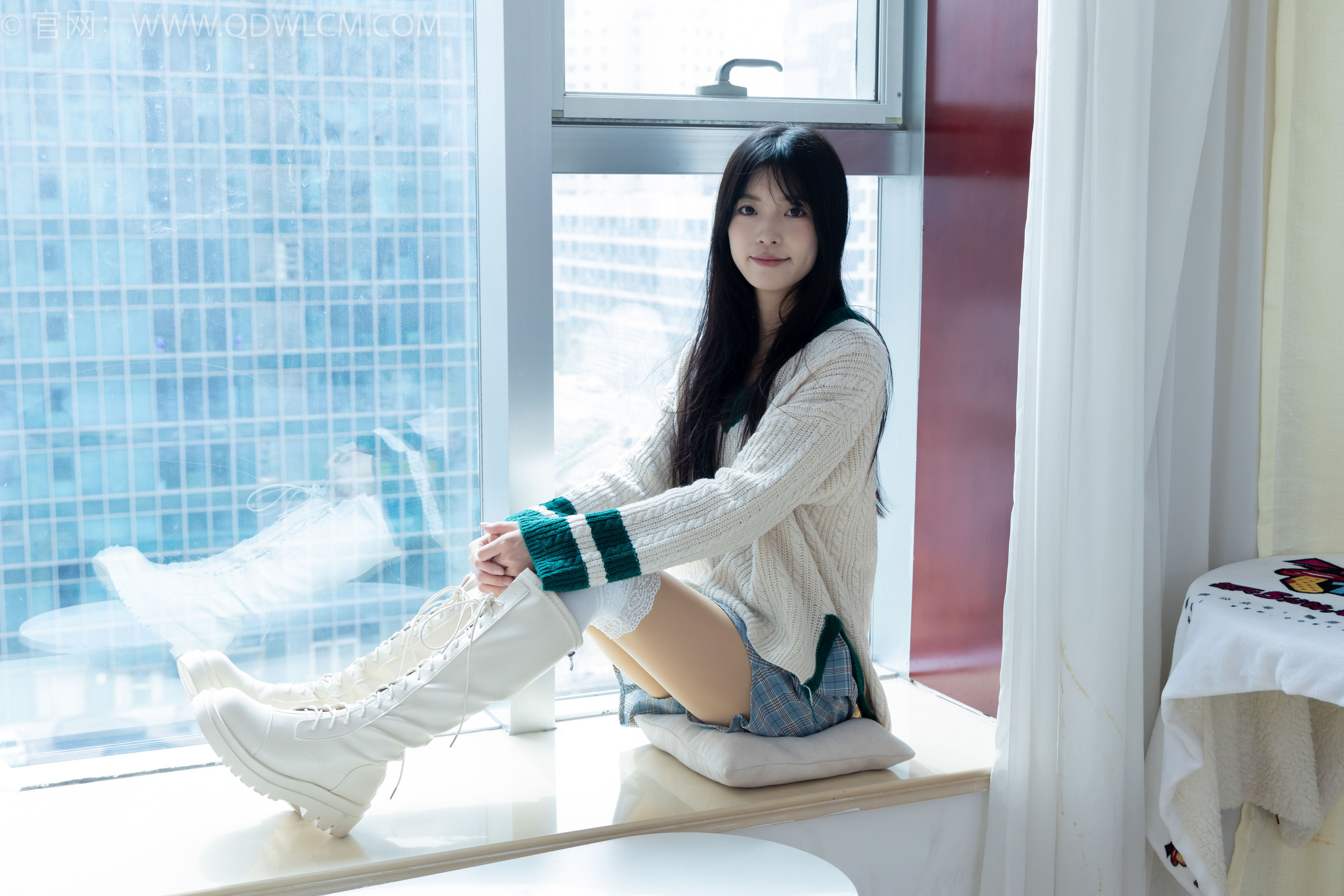 物恋传媒 No.2312 茯苓 - 长靴、过膝白棉袜、厚肉丝/(160P)