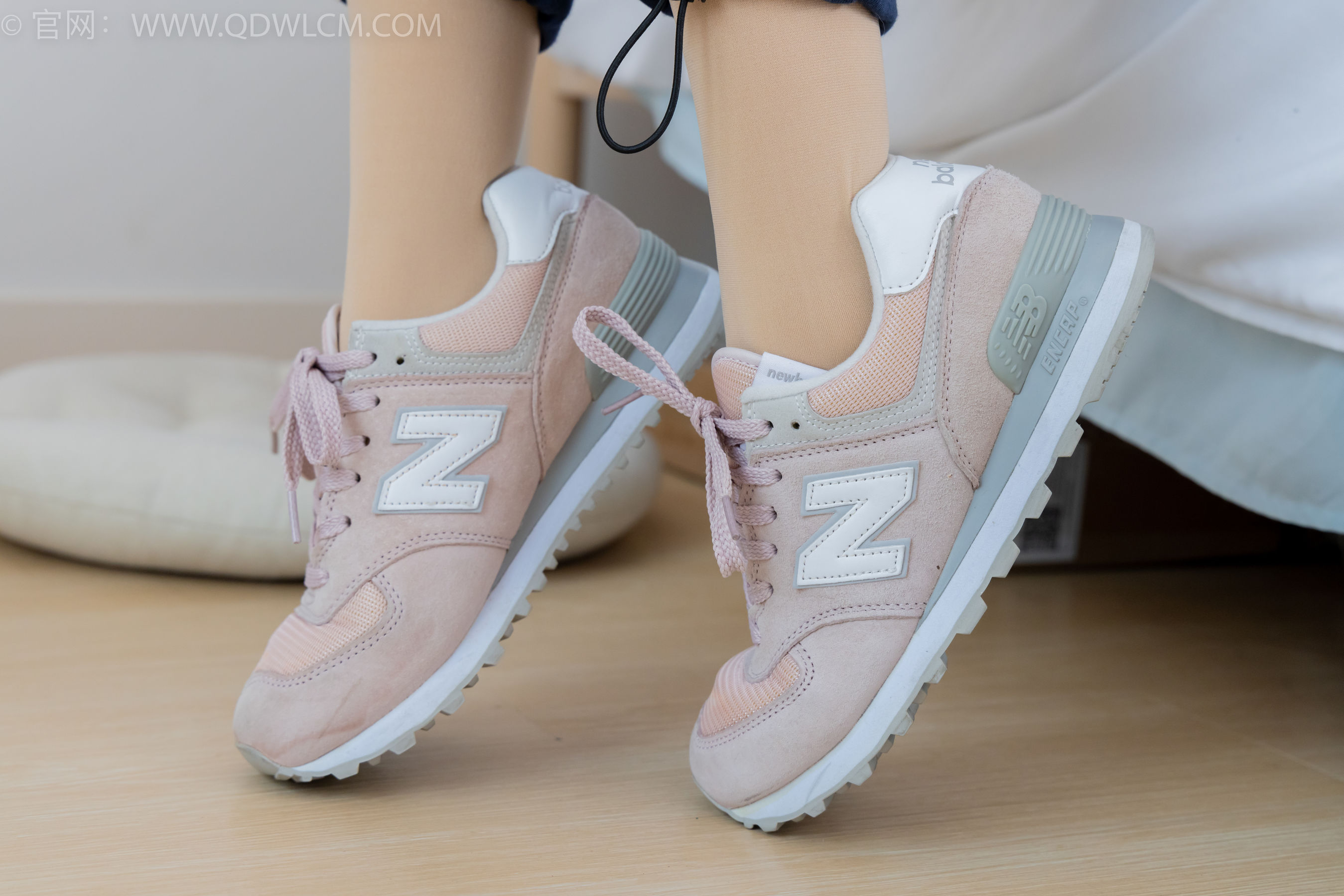 物恋传媒 No.2314 恬恬 - 运动鞋、厚肉丝、校服裤里丝/(160P)