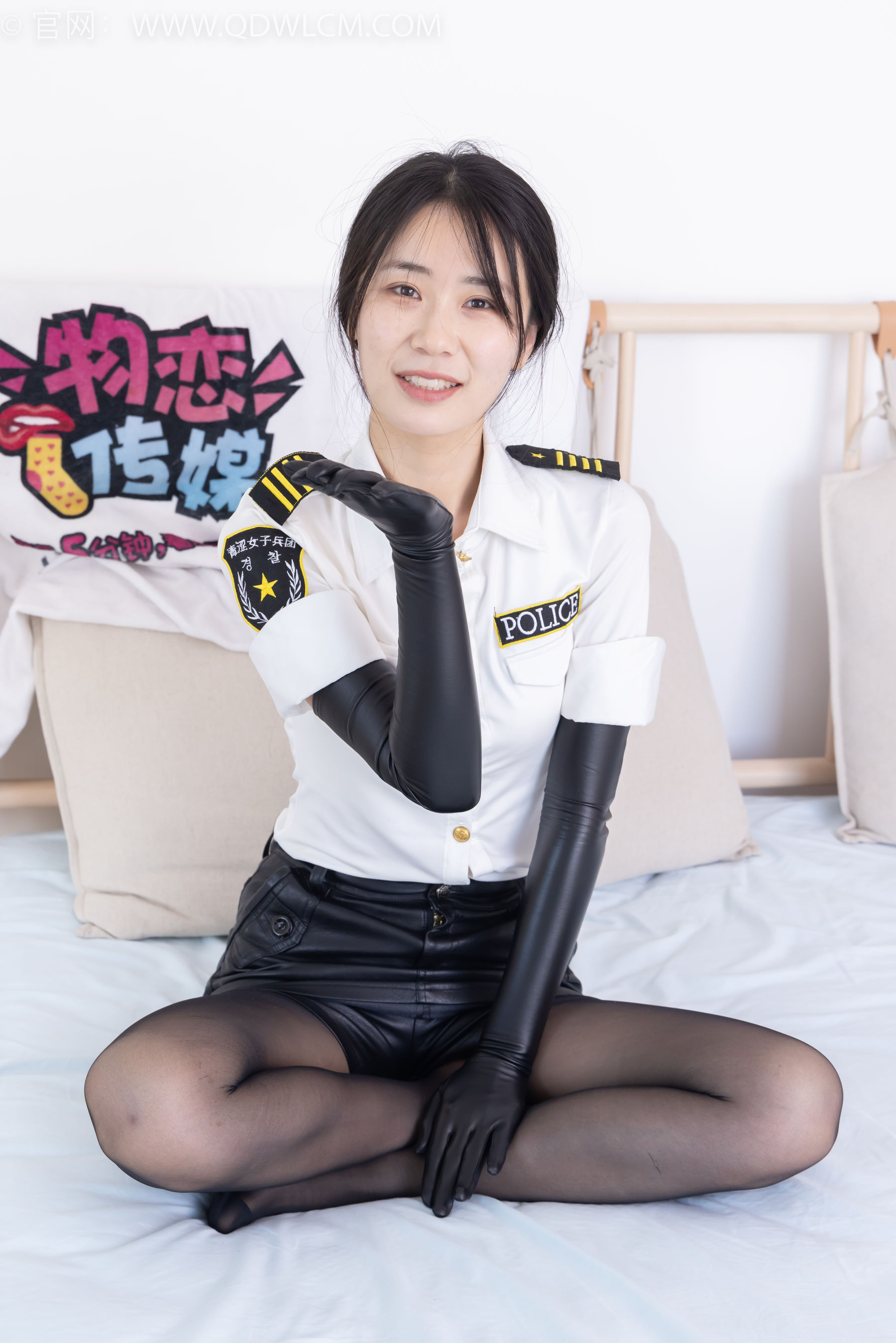 物恋传媒 No.2315 菜菜 - 高跟长靴、薄黑丝/(160P)