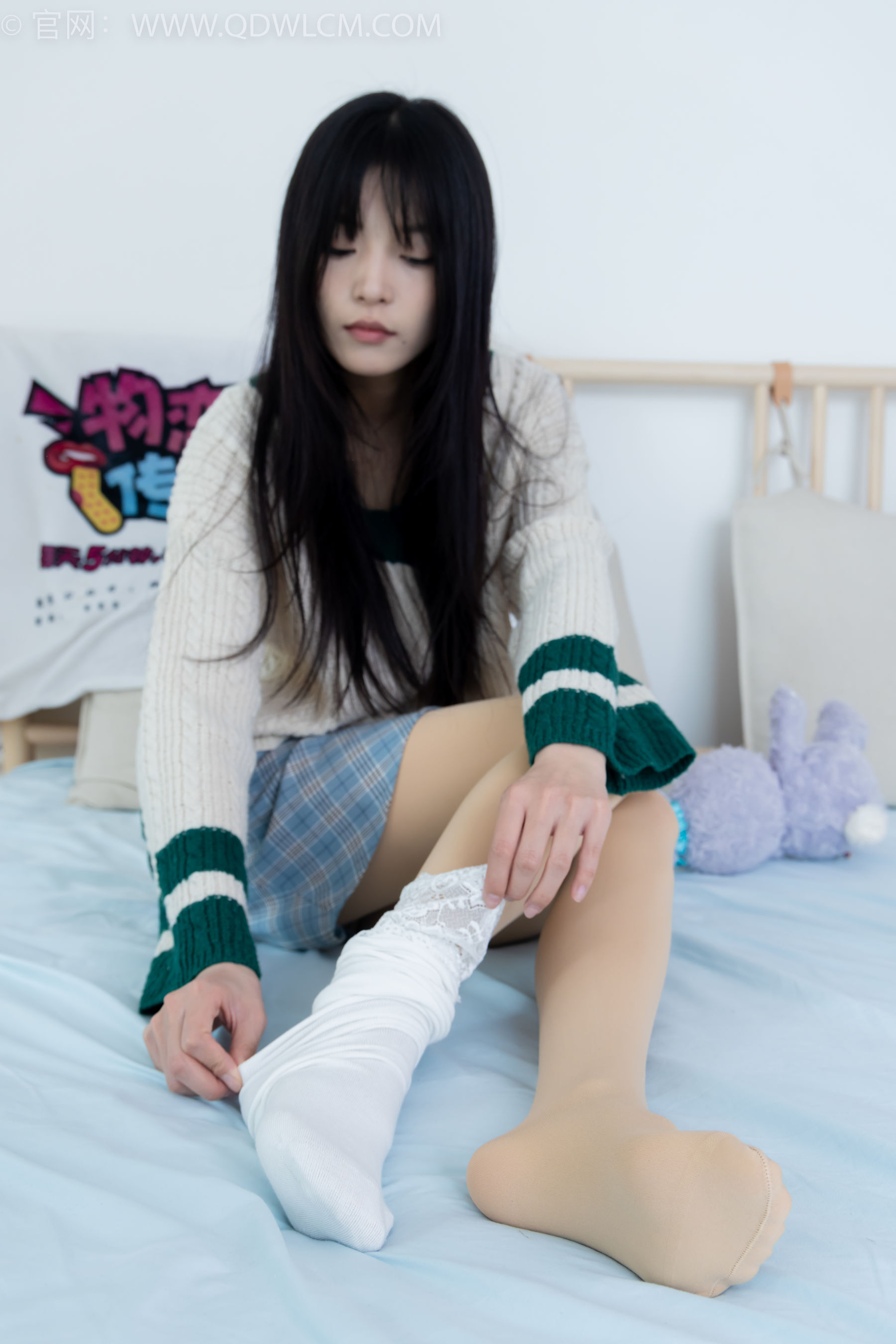 物恋传媒 No.2312 茯苓 - 长靴、过膝白棉袜、厚肉丝/(160P)