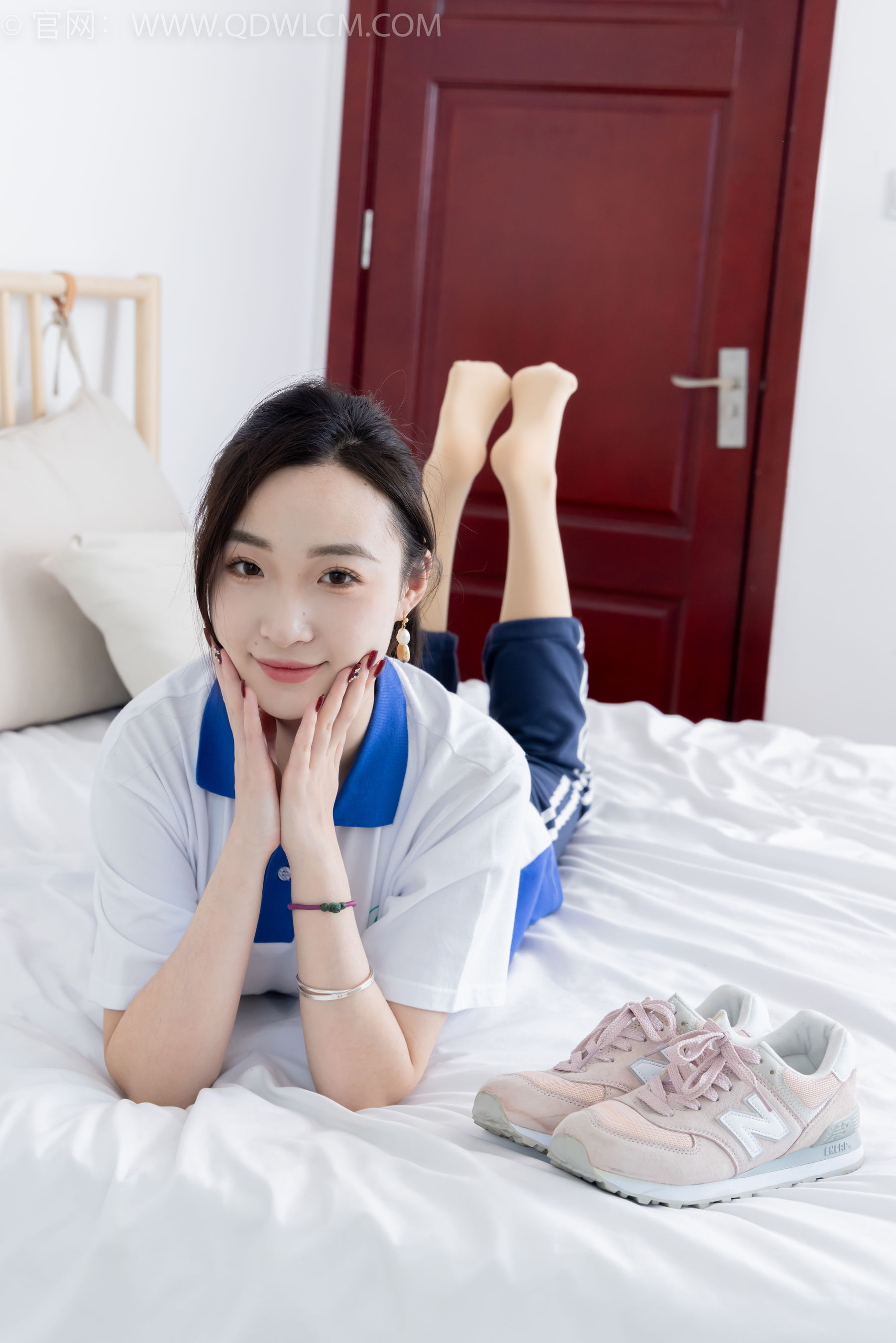 物恋传媒 No.2314 恬恬 - 运动鞋、厚肉丝、校服裤里丝/(160P)