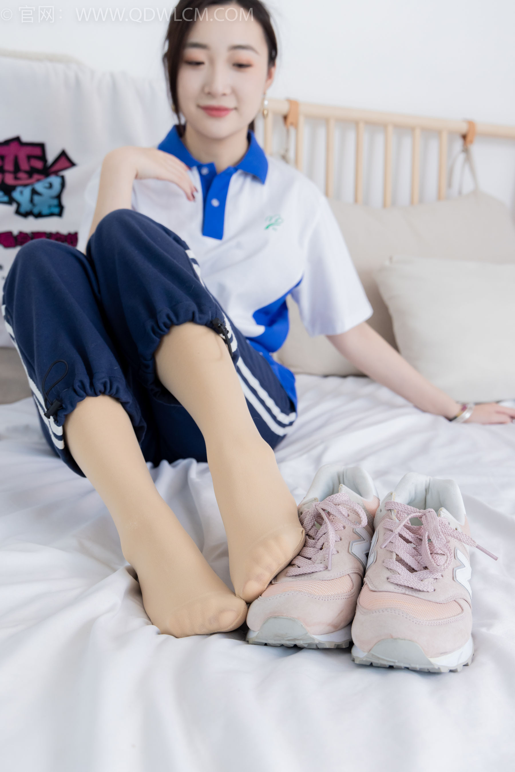 物恋传媒 No.2314 恬恬 - 运动鞋、厚肉丝、校服裤里丝/(160P)