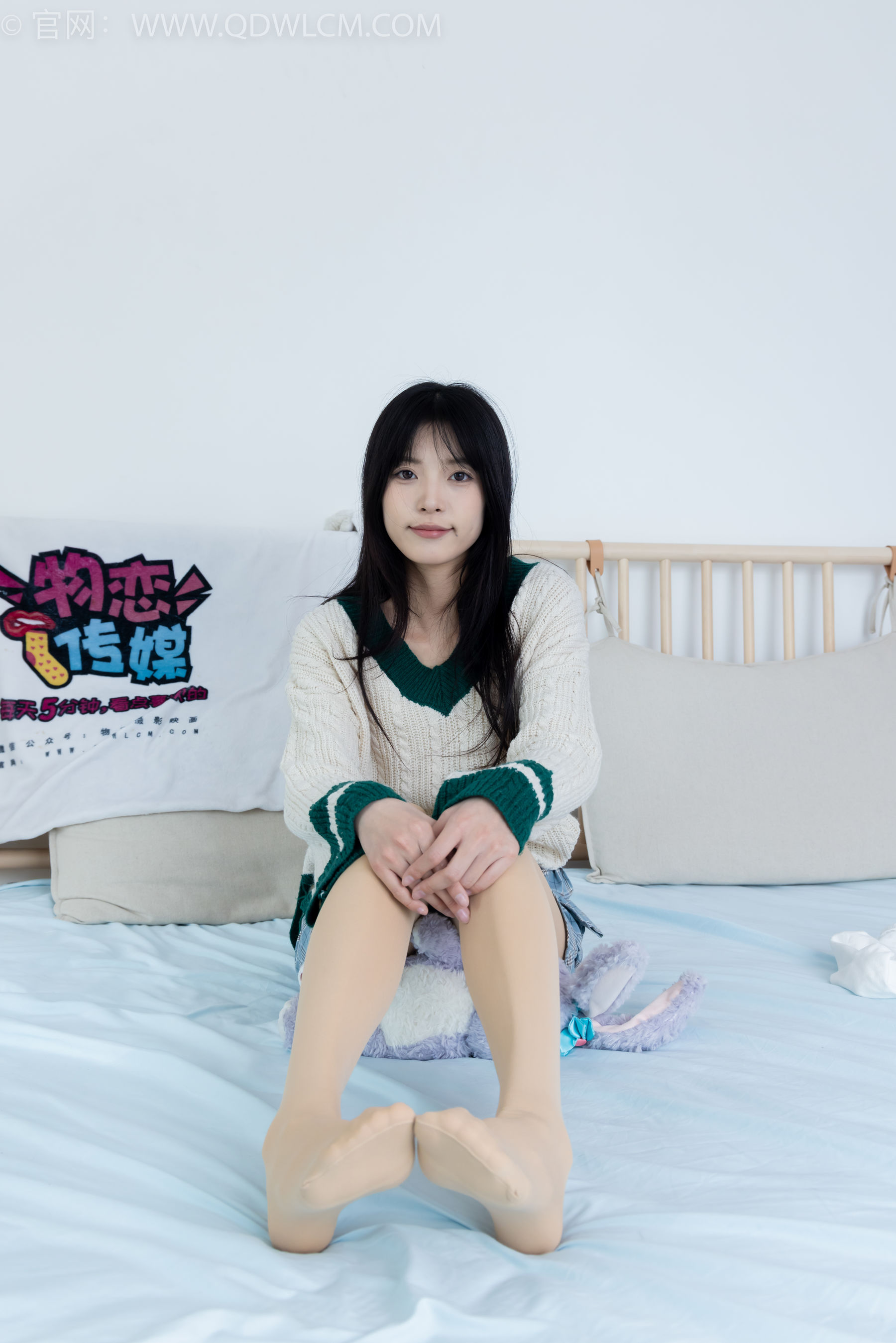 物恋传媒 No.2312 茯苓 - 长靴、过膝白棉袜、厚肉丝/(160P)