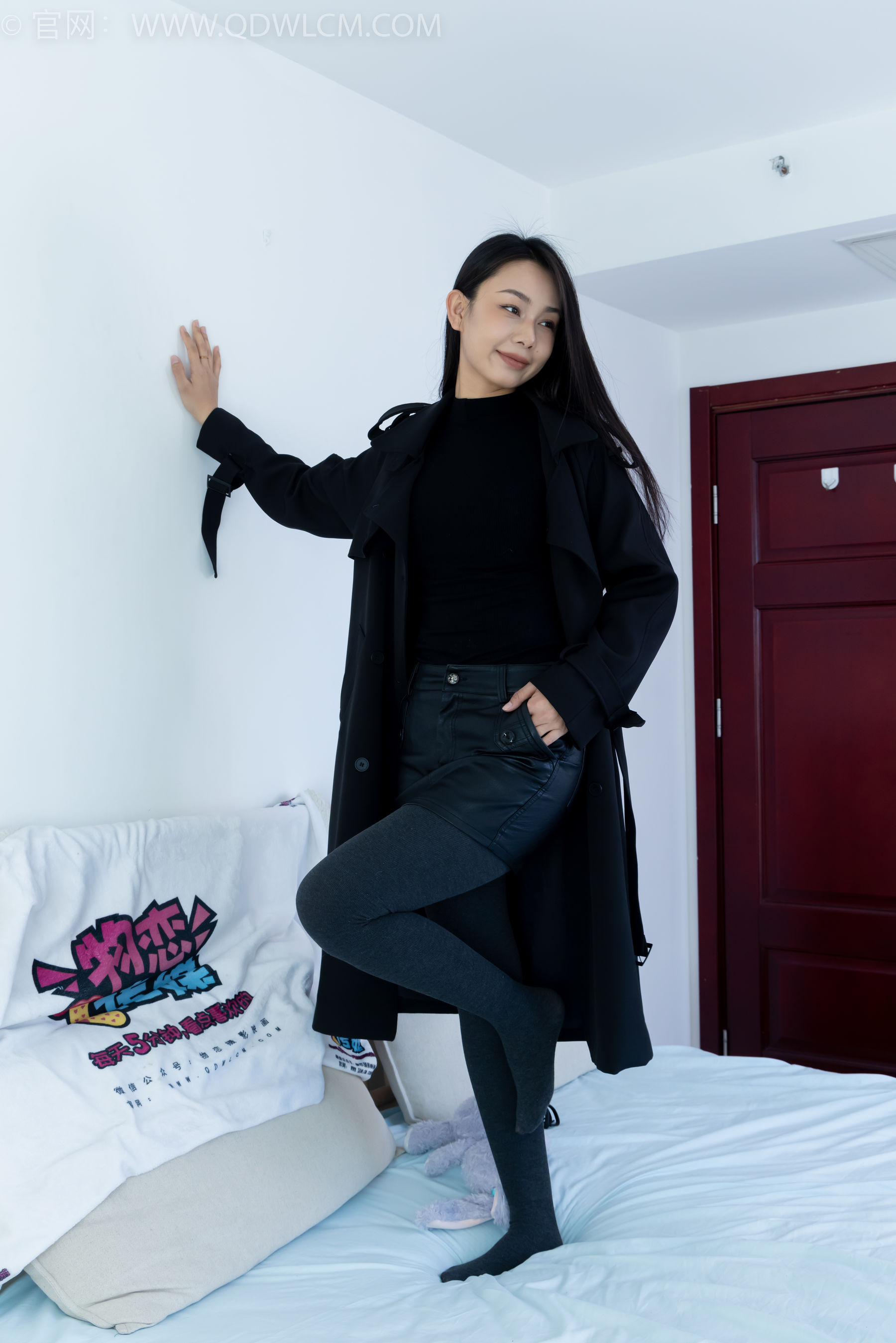 物恋传媒 No.2313 岚岚 - 高跟鞋、厚灰丝/(180P)