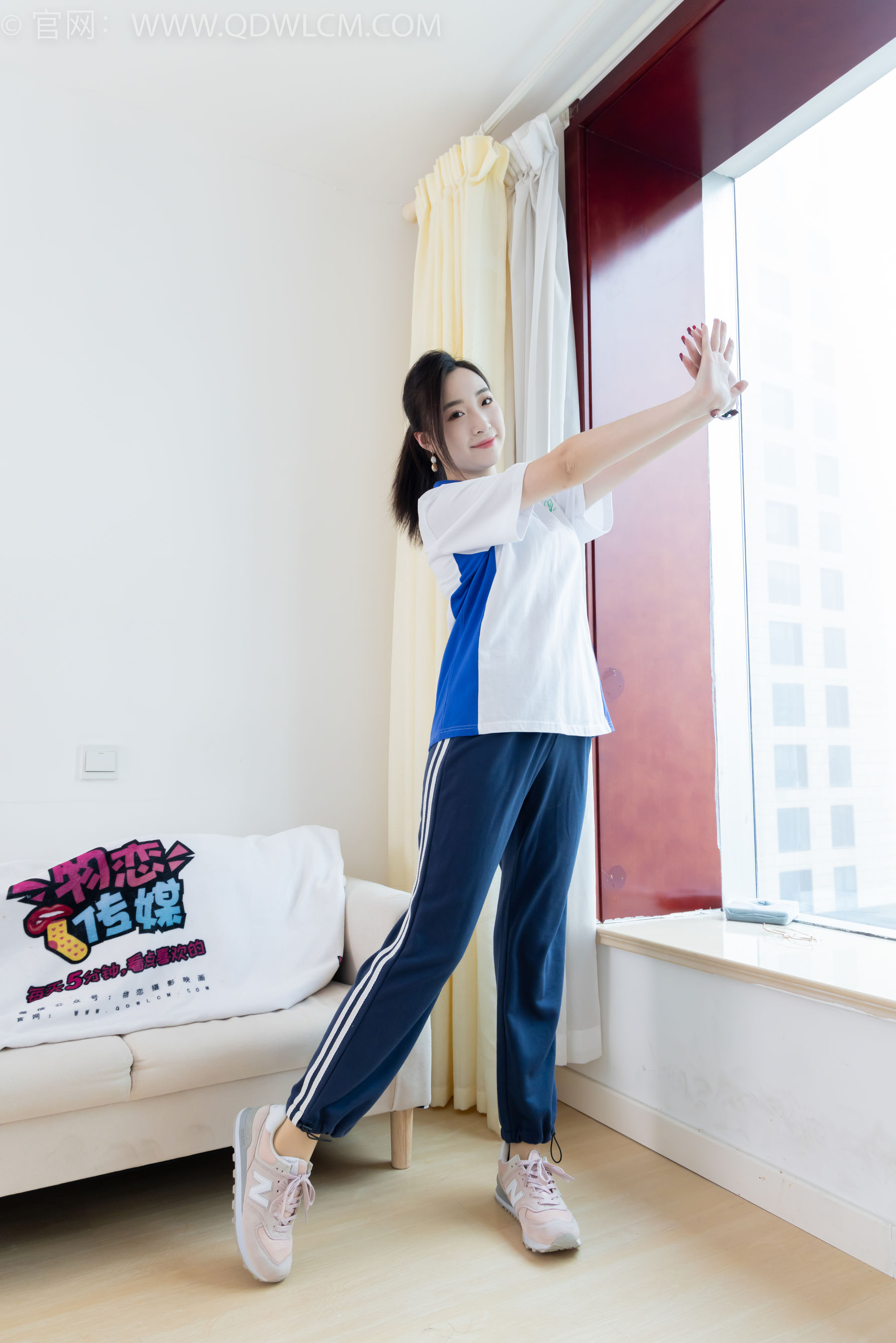 物恋传媒 No.2314 恬恬 - 运动鞋、厚肉丝、校服裤里丝/(160P)