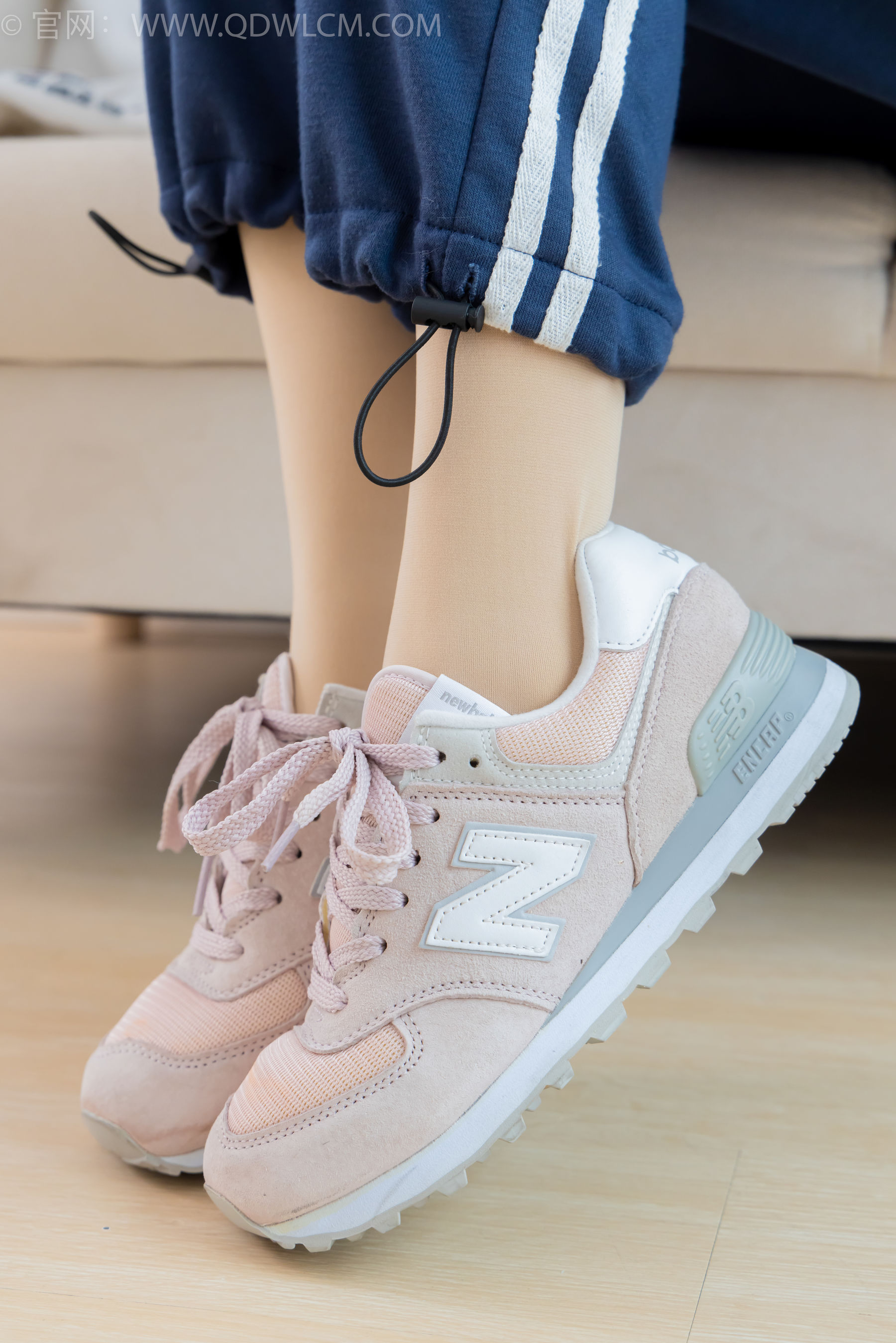 物恋传媒 No.2314 恬恬 - 运动鞋、厚肉丝、校服裤里丝/(160P)