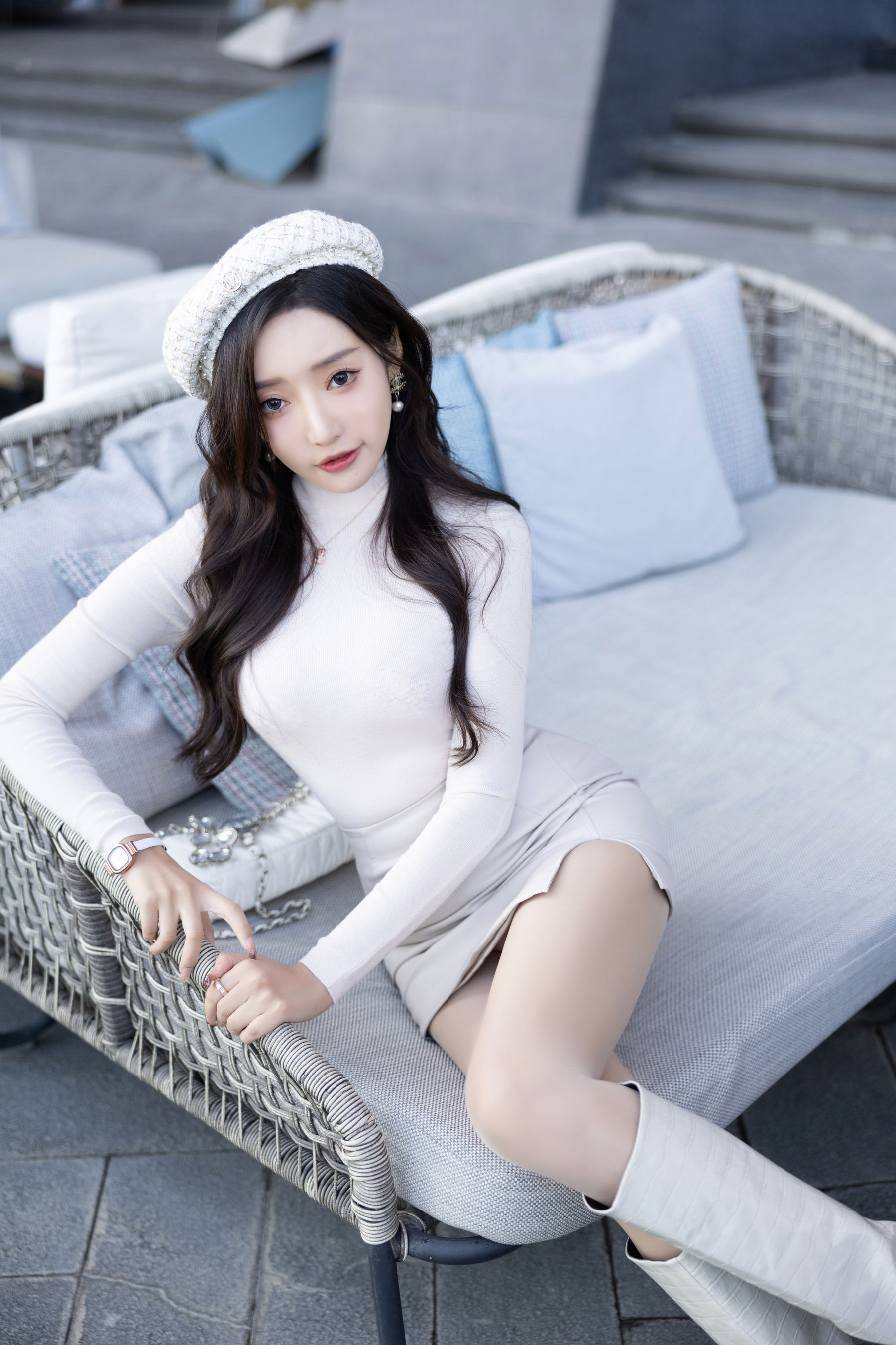 王馨瑶 - 毛衣皮裙/(112P)