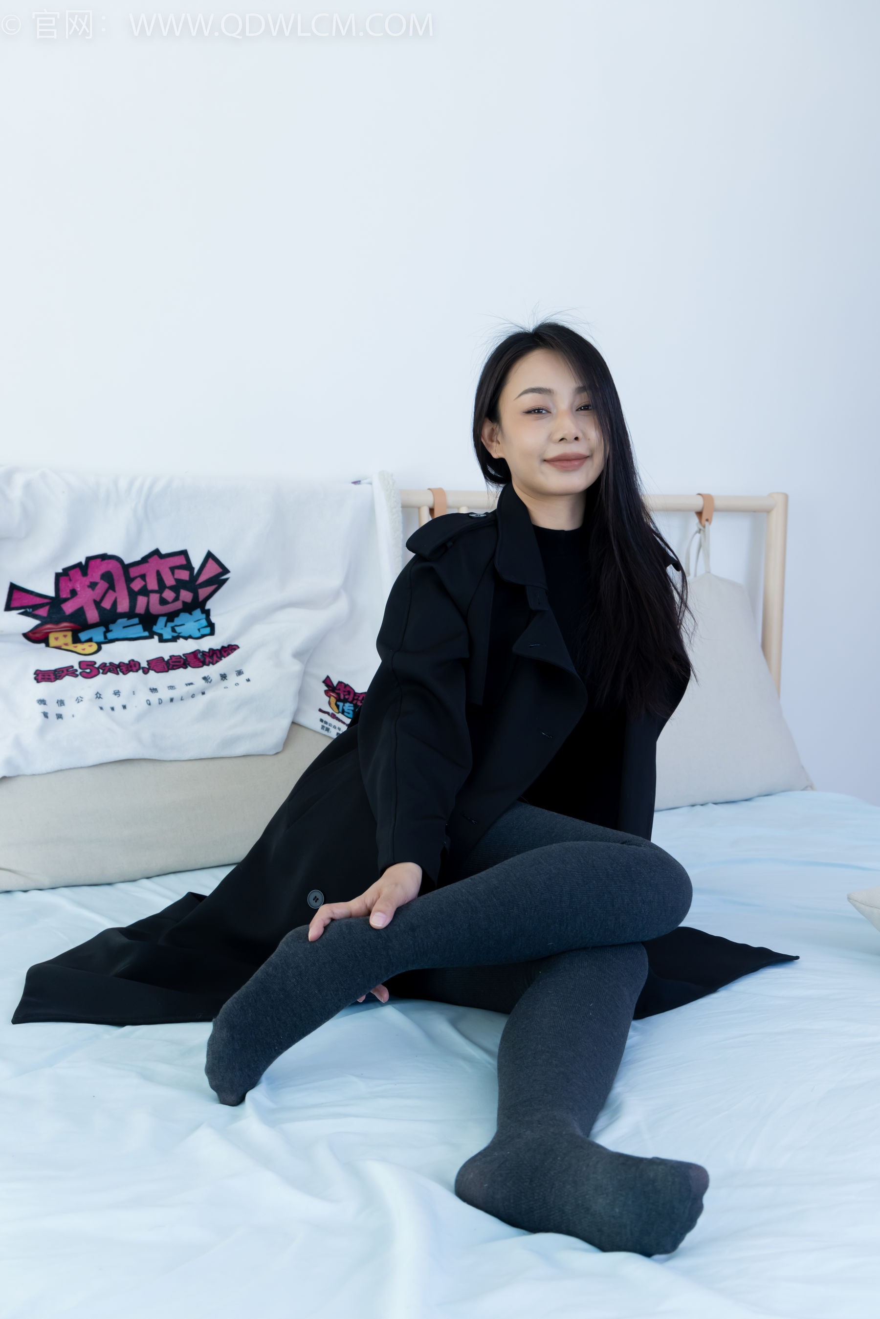 物恋传媒 No.2313 岚岚 - 高跟鞋、厚灰丝/(180P)