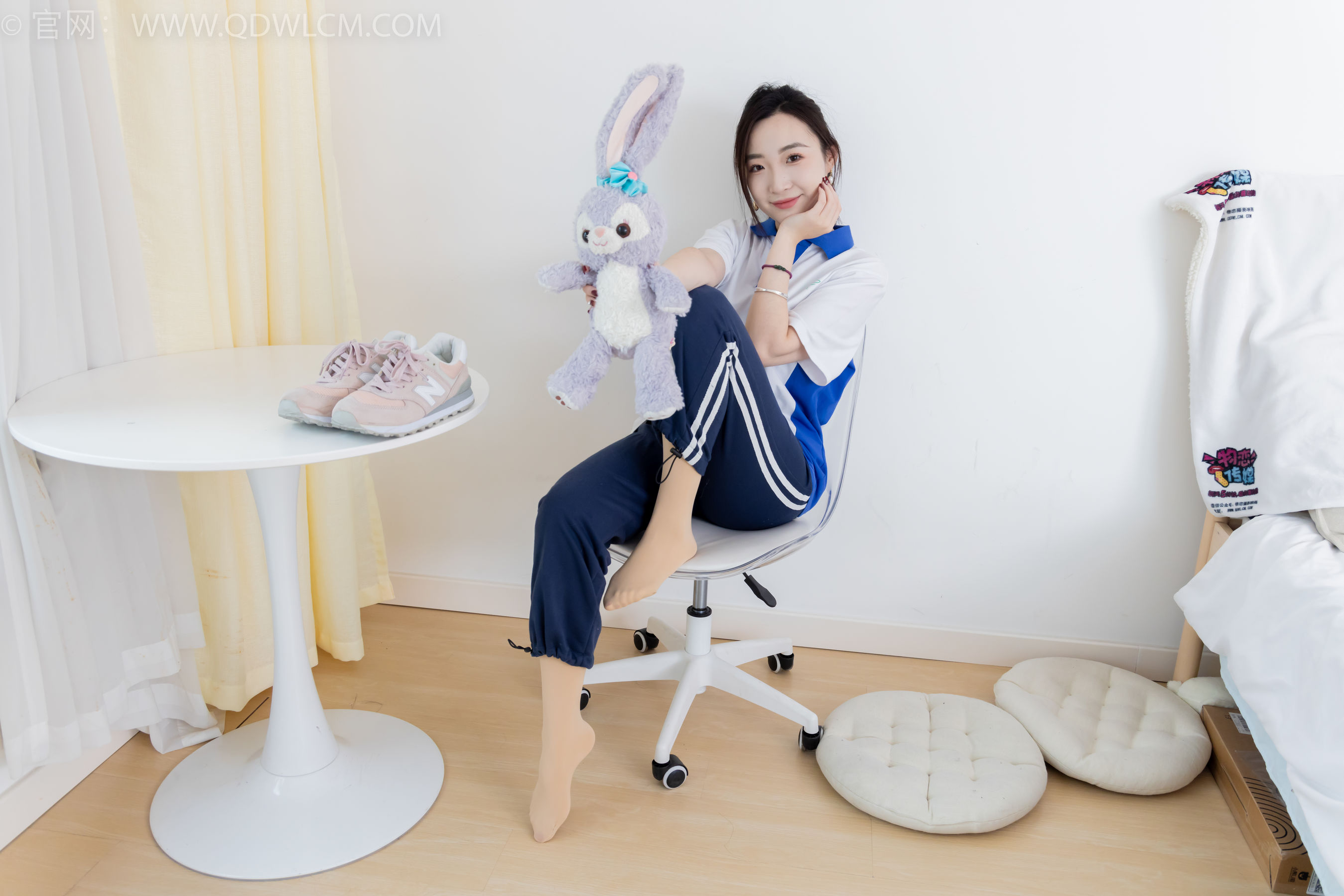 物恋传媒 No.2314 恬恬 - 运动鞋、厚肉丝、校服裤里丝/(160P)