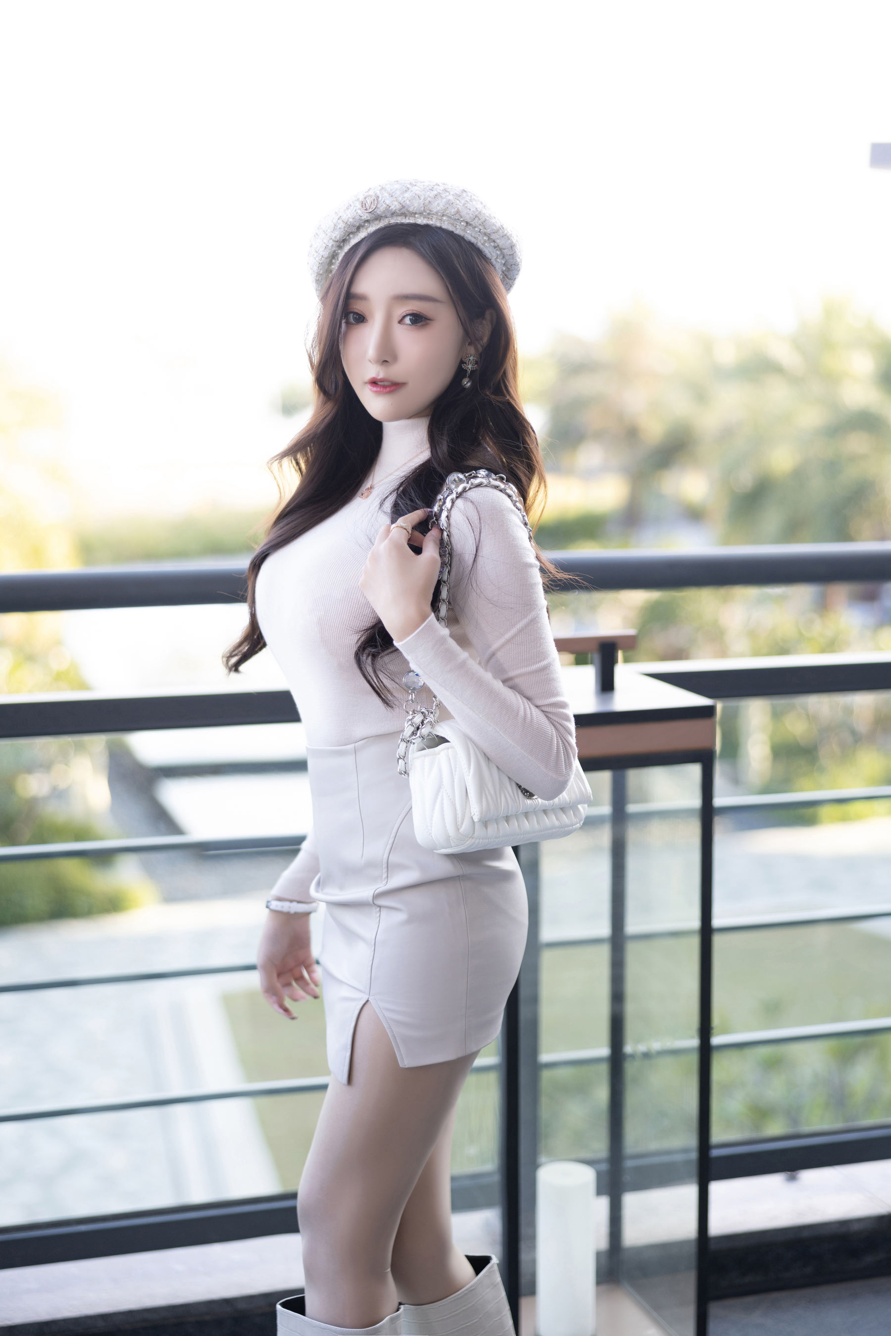 王馨瑶 - 毛衣皮裙/(112P)