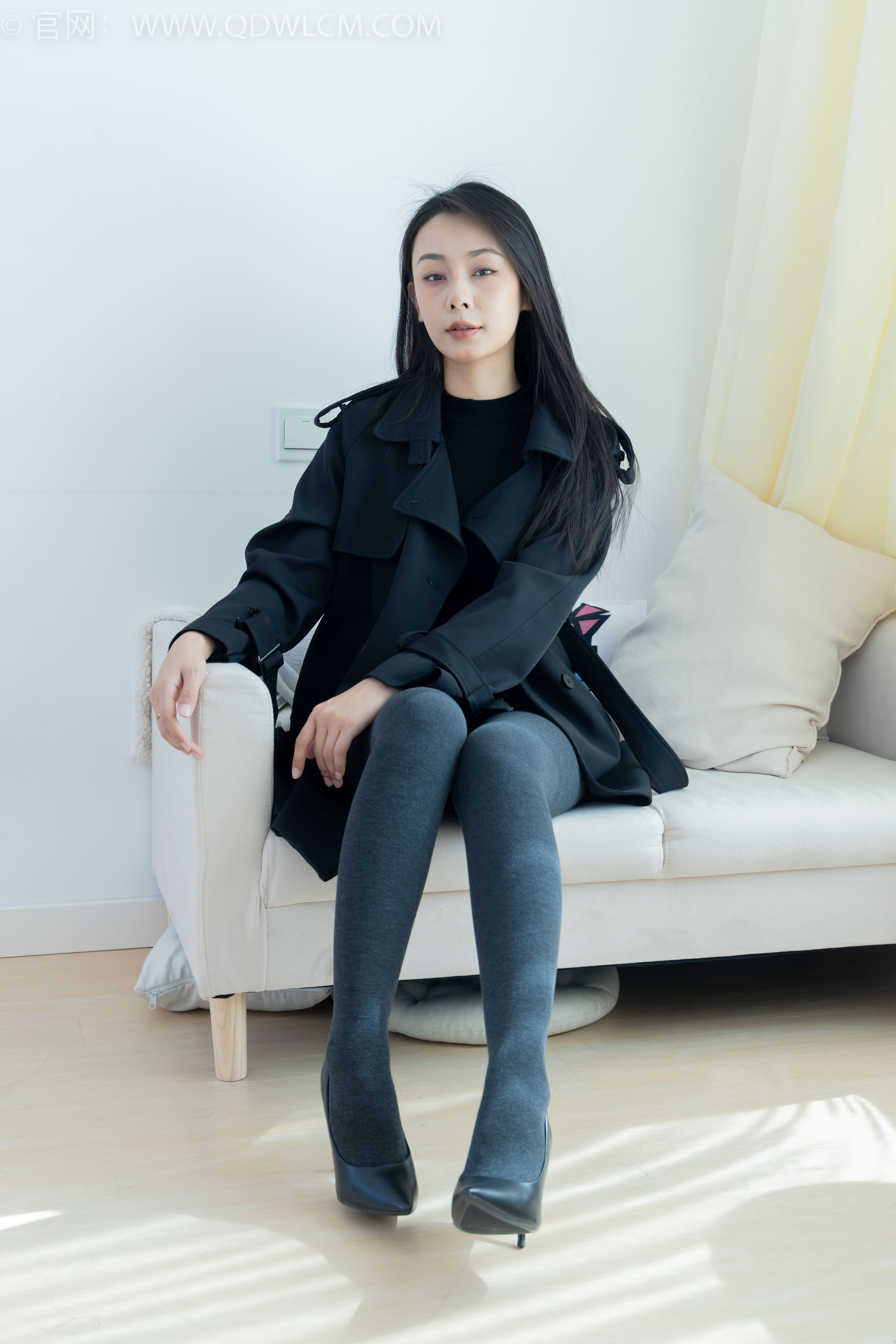 物恋传媒 No.2313 岚岚 - 高跟鞋、厚灰丝/(180P)