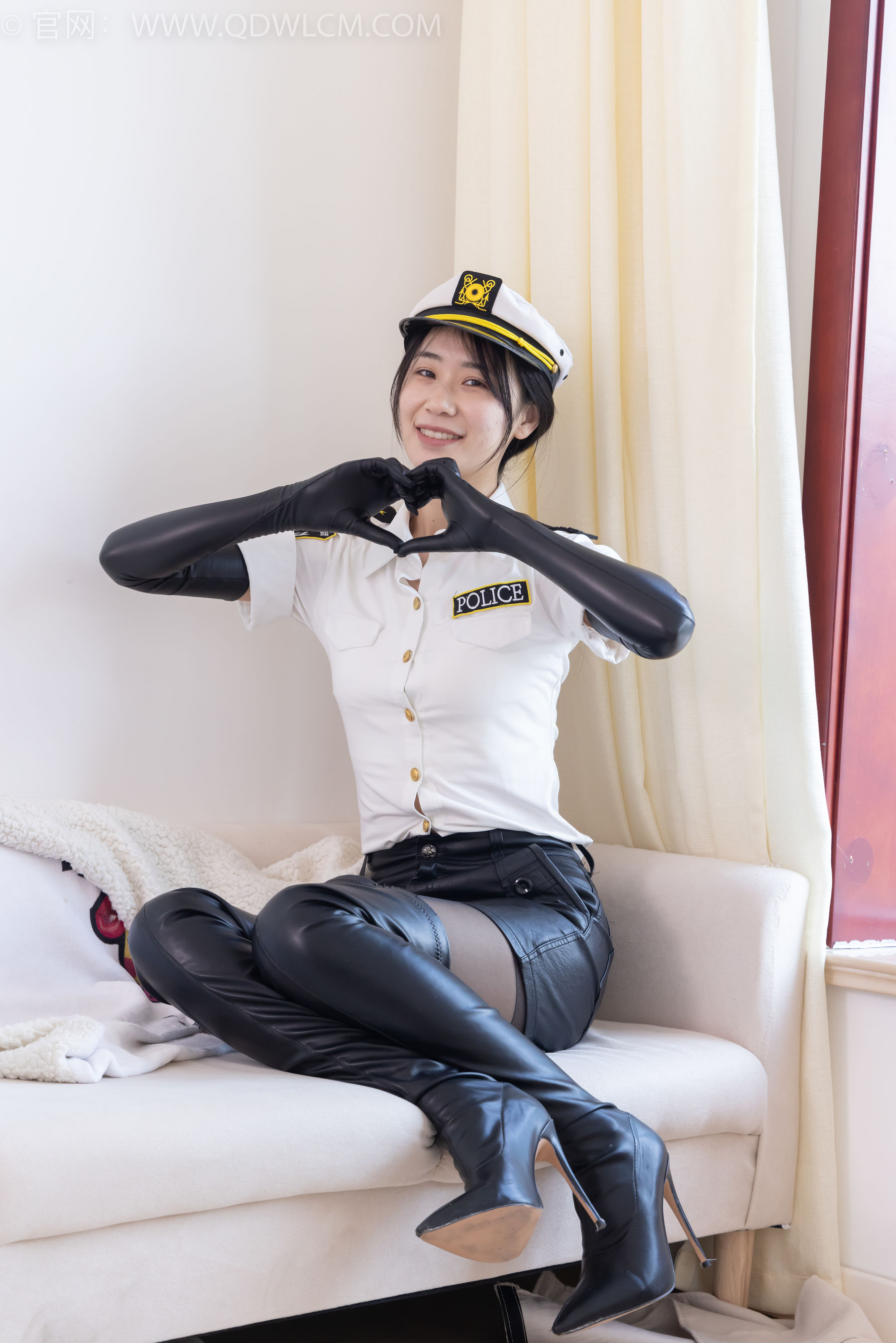 物恋传媒 No.2315 菜菜 - 高跟长靴、薄黑丝/(160P)