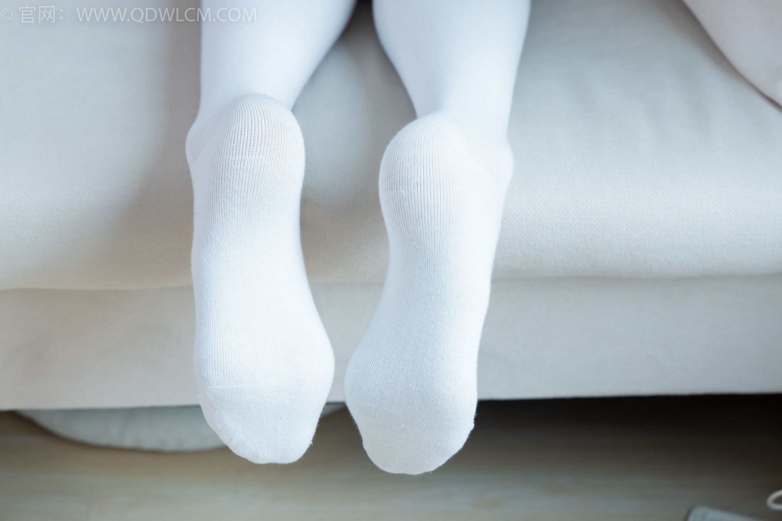 物恋传媒 No.2312 茯苓 - 长靴、过膝白棉袜、厚肉丝/(160P)