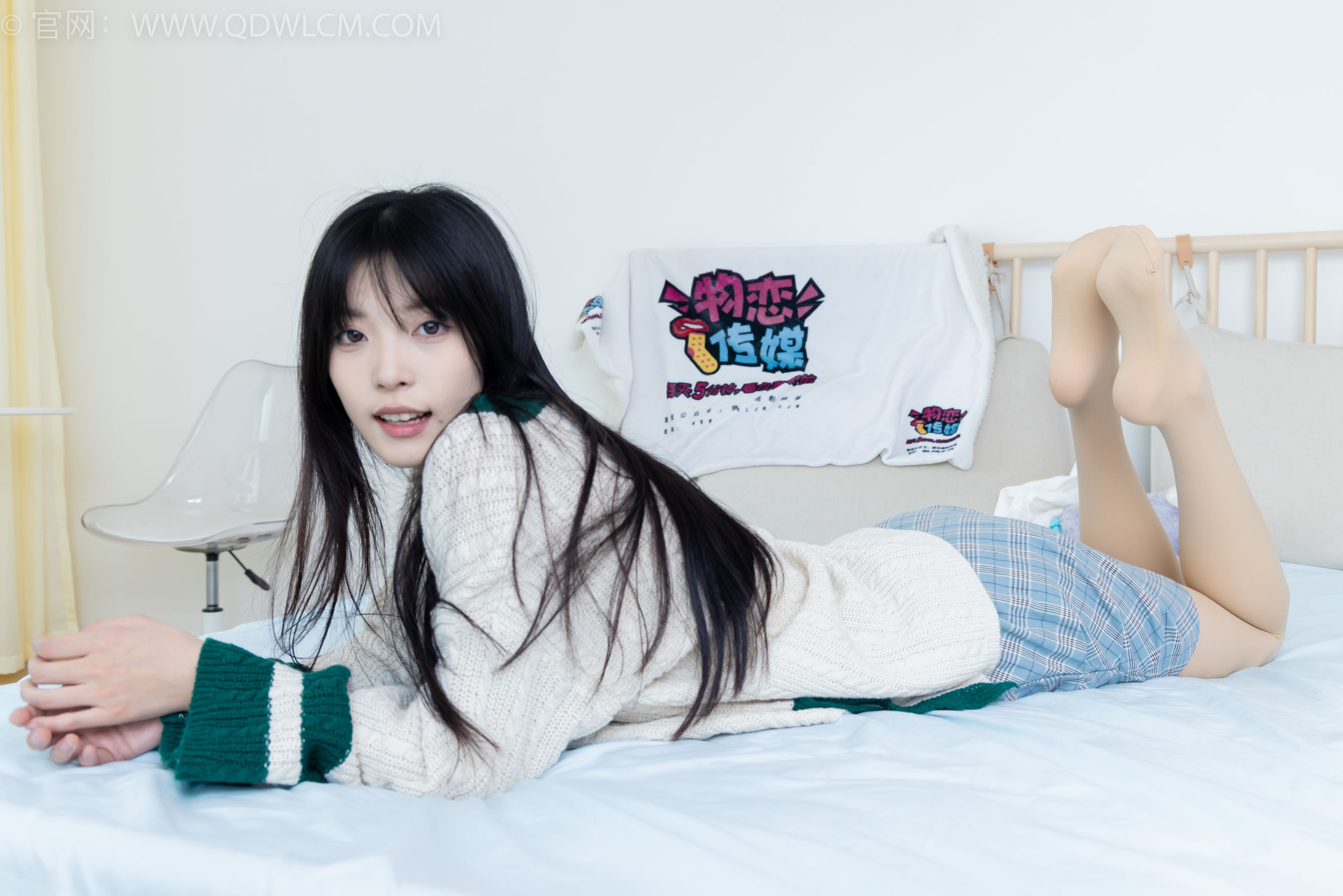 物恋传媒 No.2312 茯苓 - 长靴、过膝白棉袜、厚肉丝/(160P)