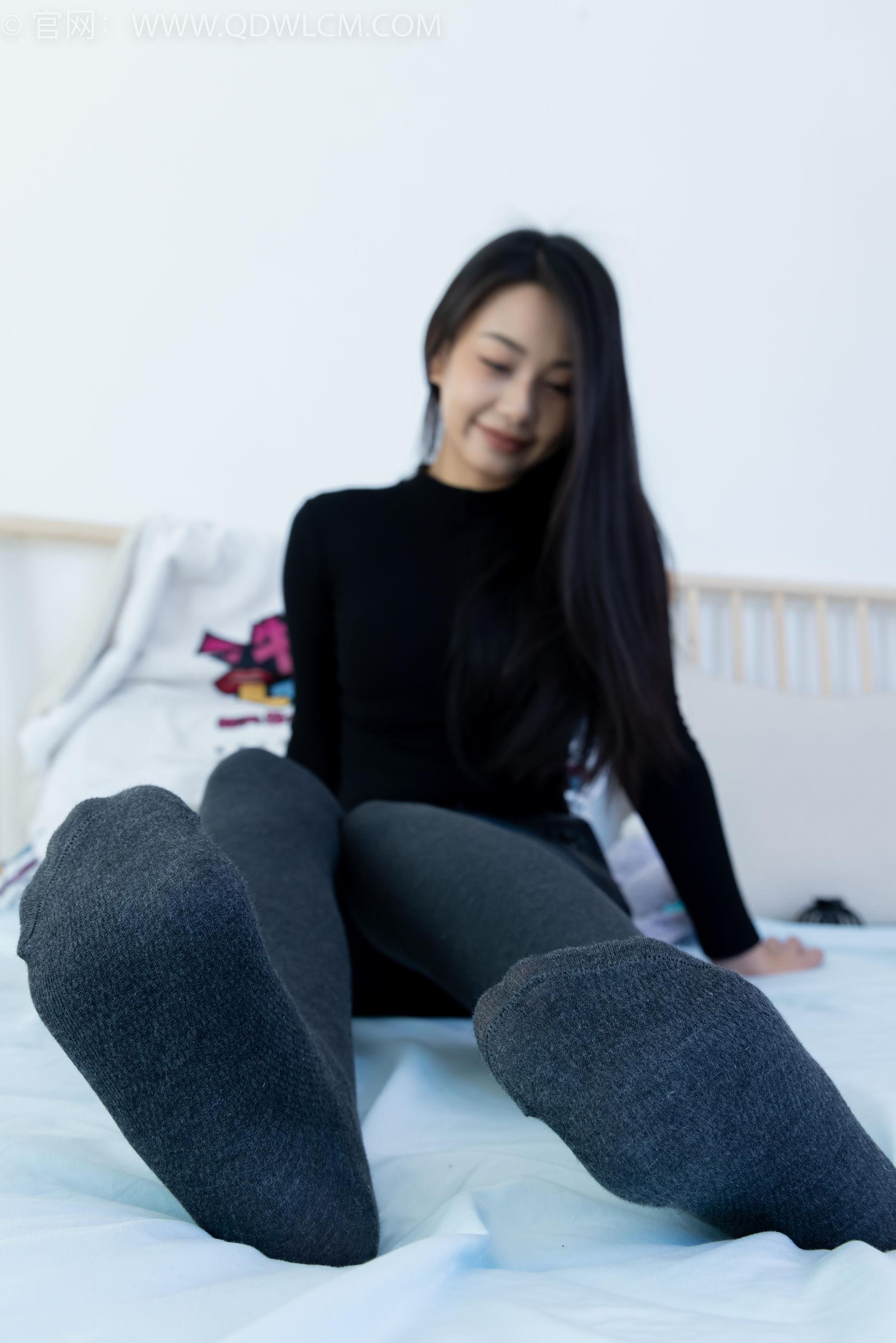 物恋传媒 No.2313 岚岚 - 高跟鞋、厚灰丝/(180P)