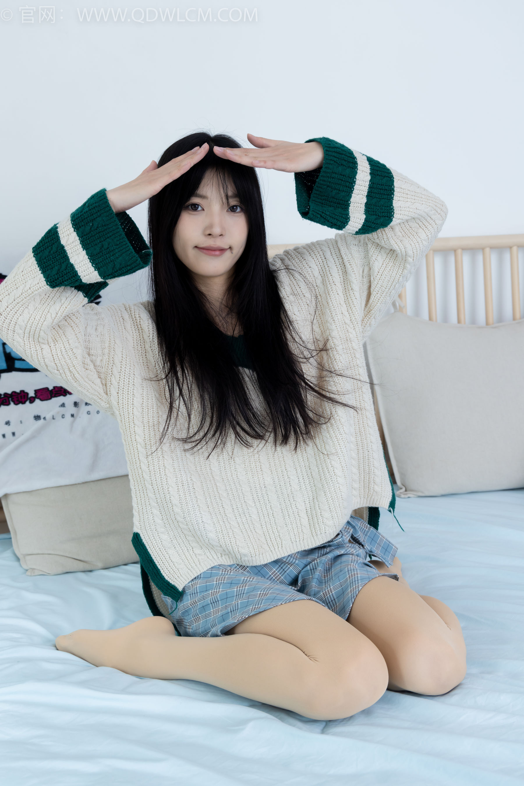 物恋传媒 No.2312 茯苓 - 长靴、过膝白棉袜、厚肉丝/(160P)