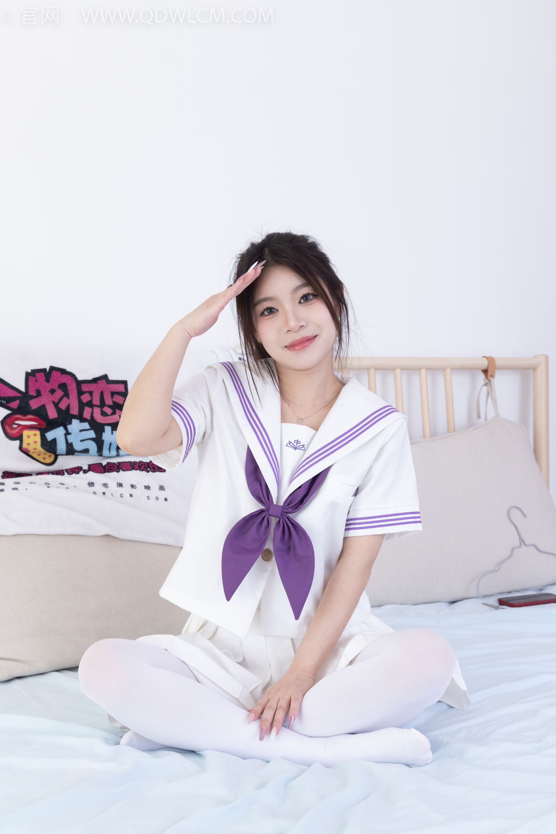 物恋传媒 No.2317 闪闪 - 板鞋、厚白丝、jk制服/(160P)