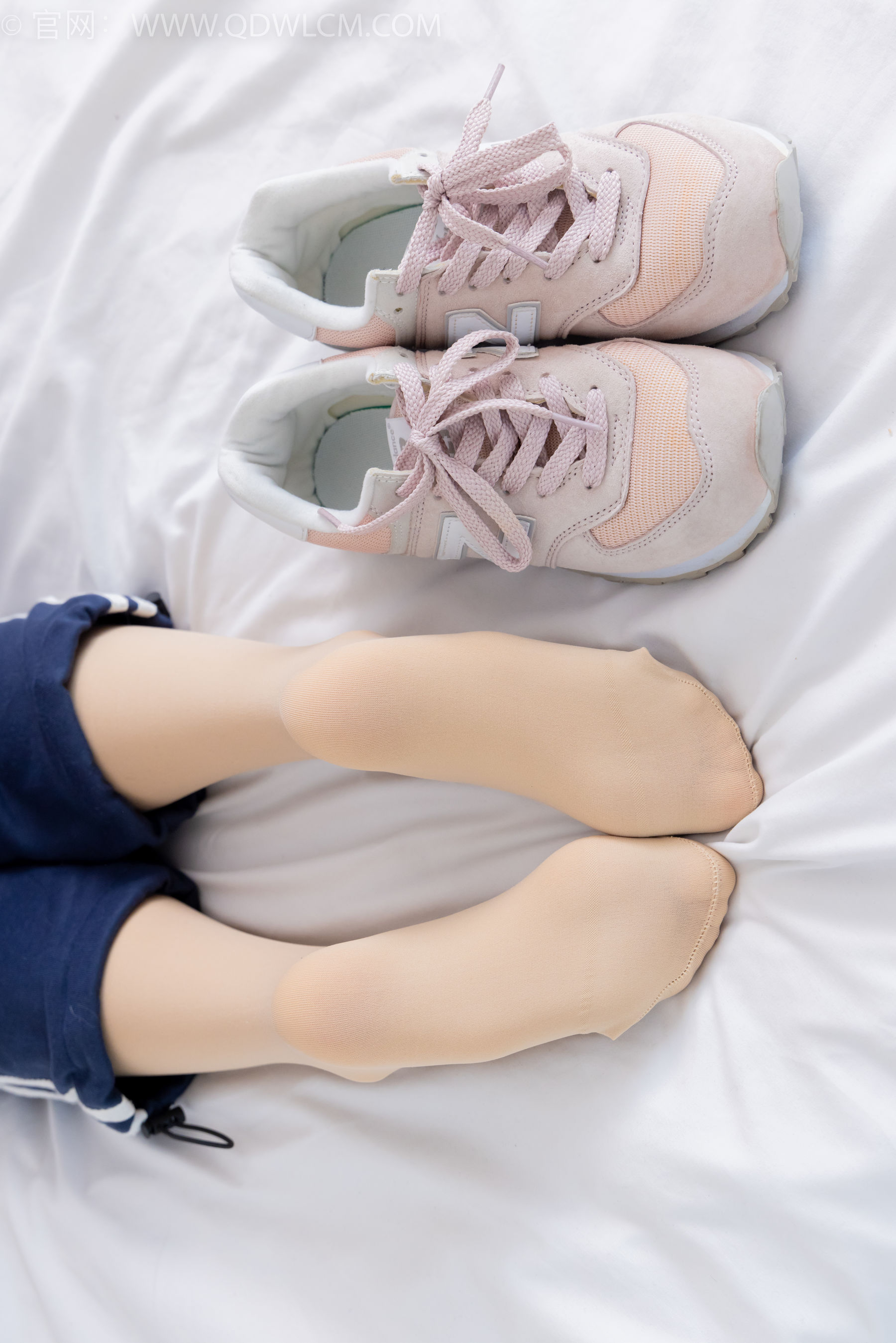 物恋传媒 No.2314 恬恬 - 运动鞋、厚肉丝、校服裤里丝/(160P)