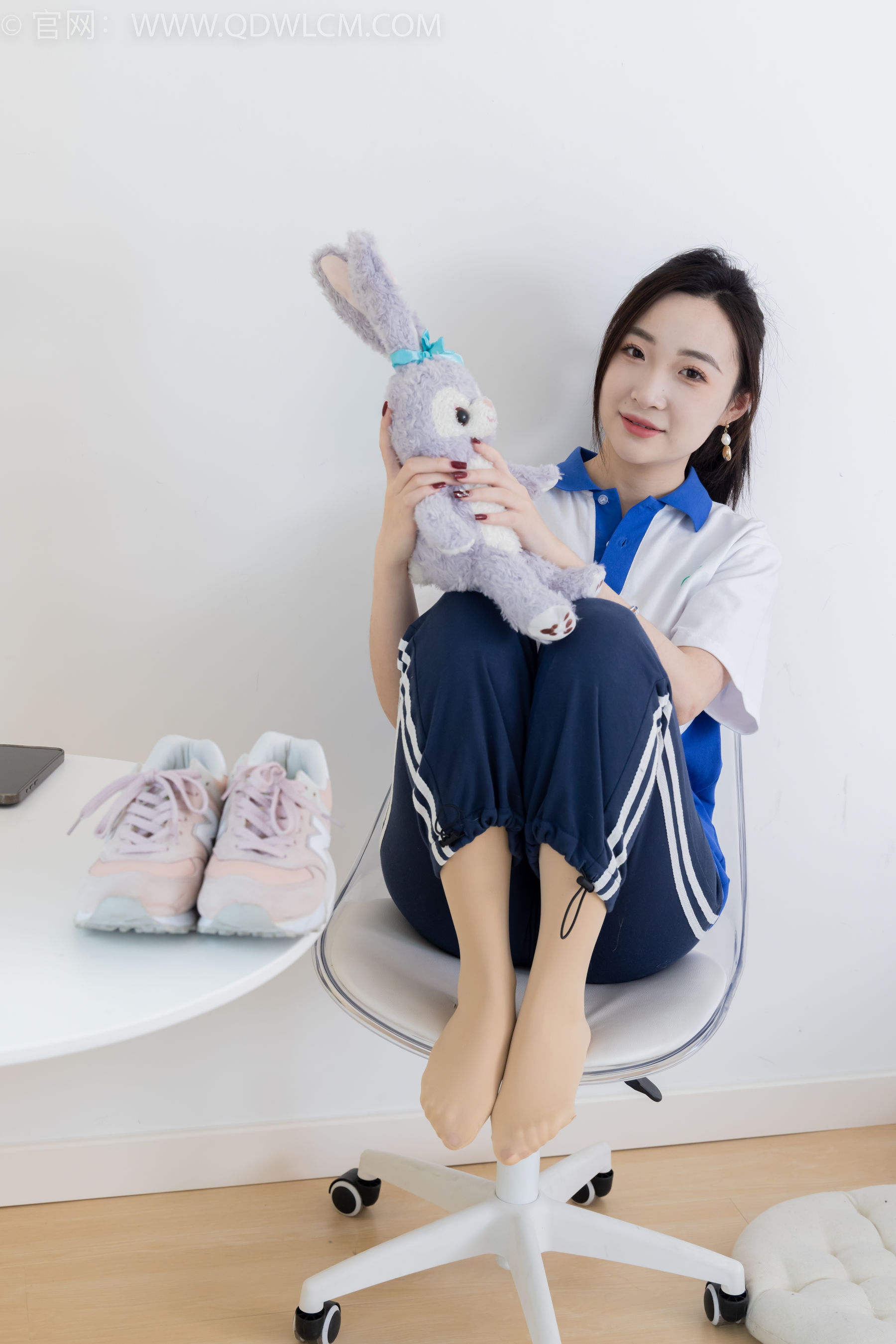 物恋传媒 No.2314 恬恬 - 运动鞋、厚肉丝、校服裤里丝/(160P)