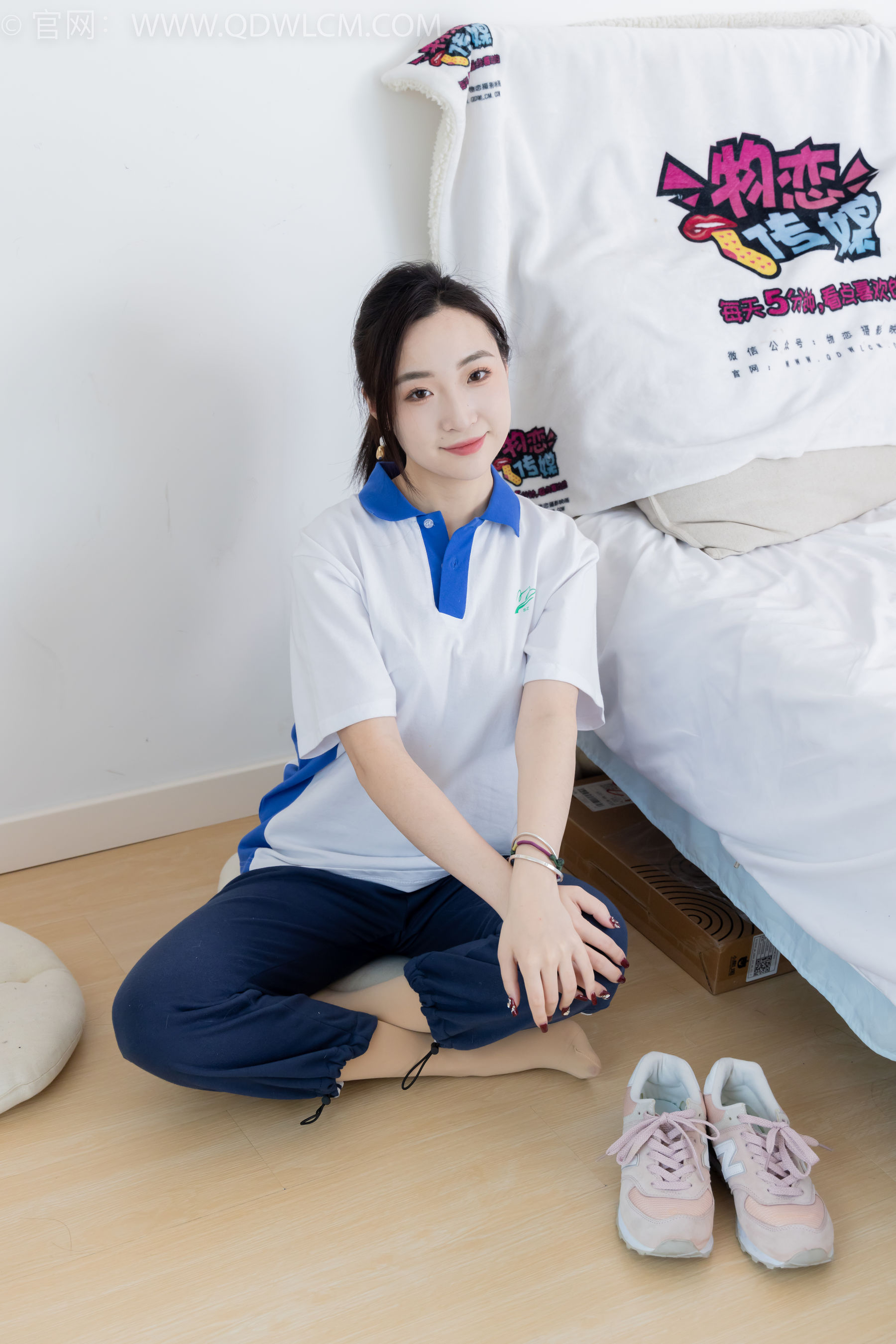 物恋传媒 No.2314 恬恬 - 运动鞋、厚肉丝、校服裤里丝/(160P)
