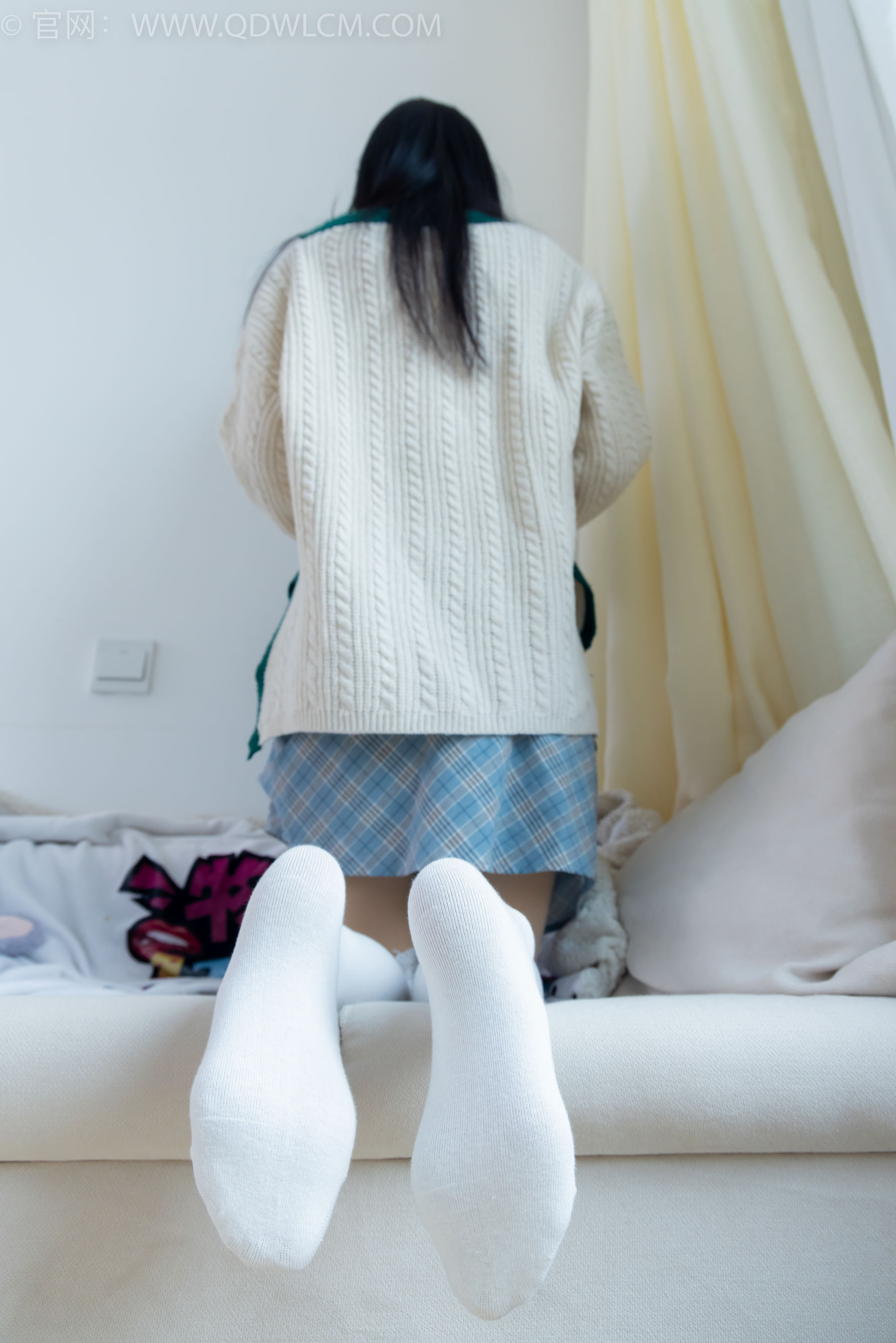 物恋传媒 No.2312 茯苓 - 长靴、过膝白棉袜、厚肉丝/(160P)