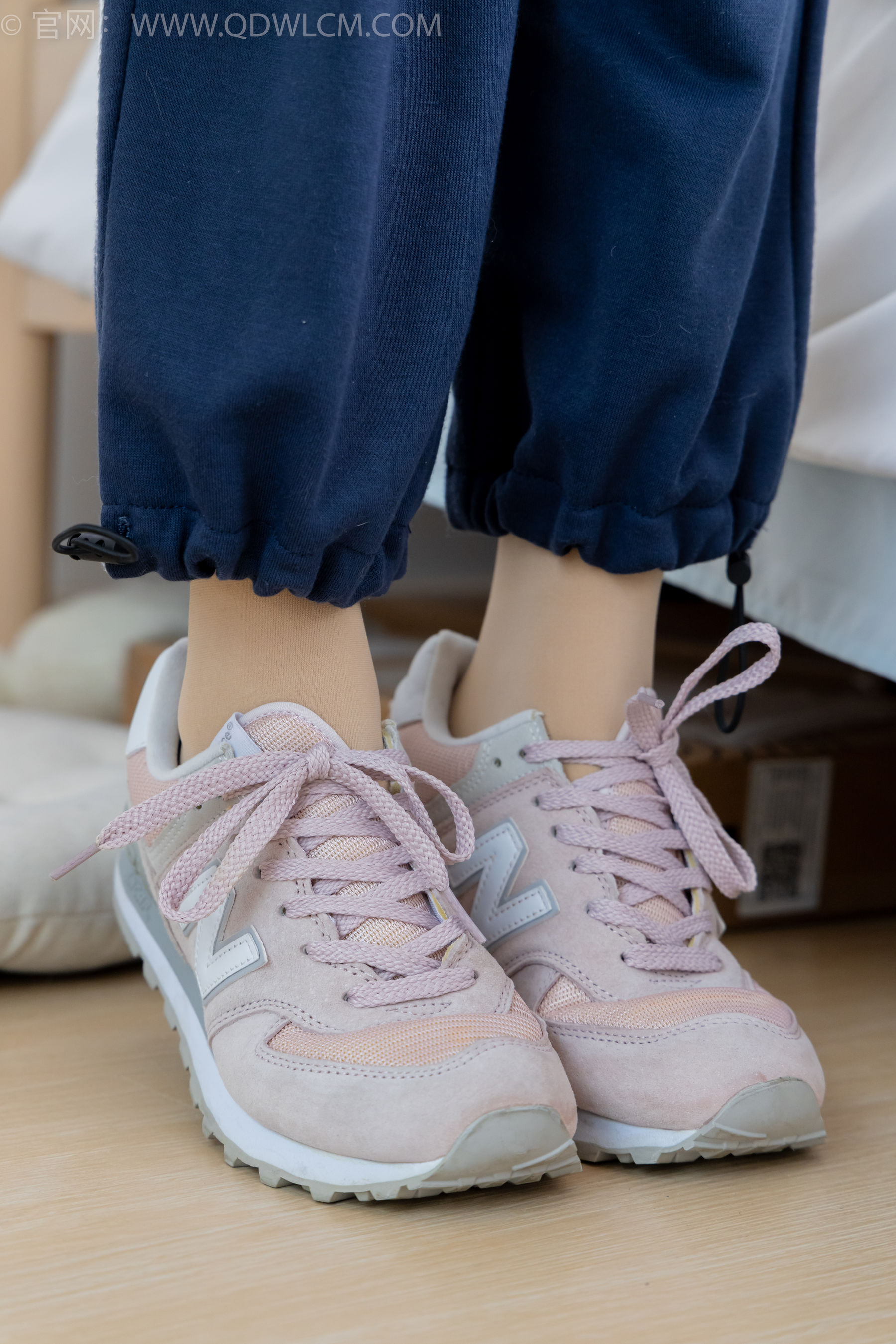 物恋传媒 No.2314 恬恬 - 运动鞋、厚肉丝、校服裤里丝/(160P)