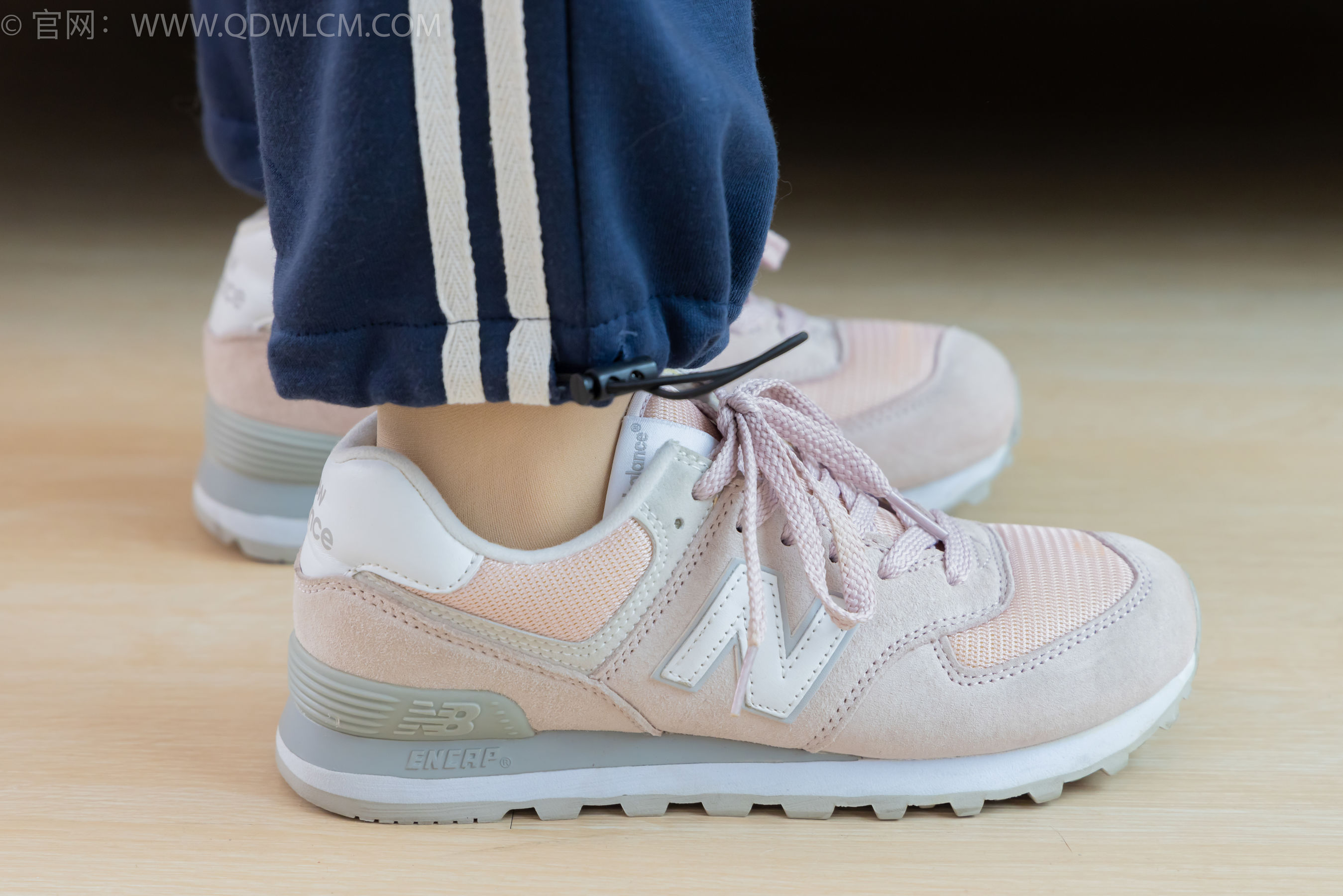 物恋传媒 No.2314 恬恬 - 运动鞋、厚肉丝、校服裤里丝/(160P)