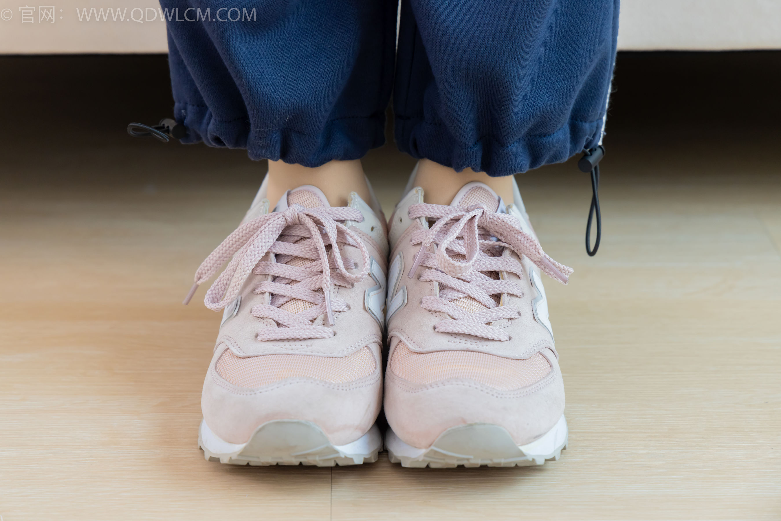 物恋传媒 No.2314 恬恬 - 运动鞋、厚肉丝、校服裤里丝/(160P)