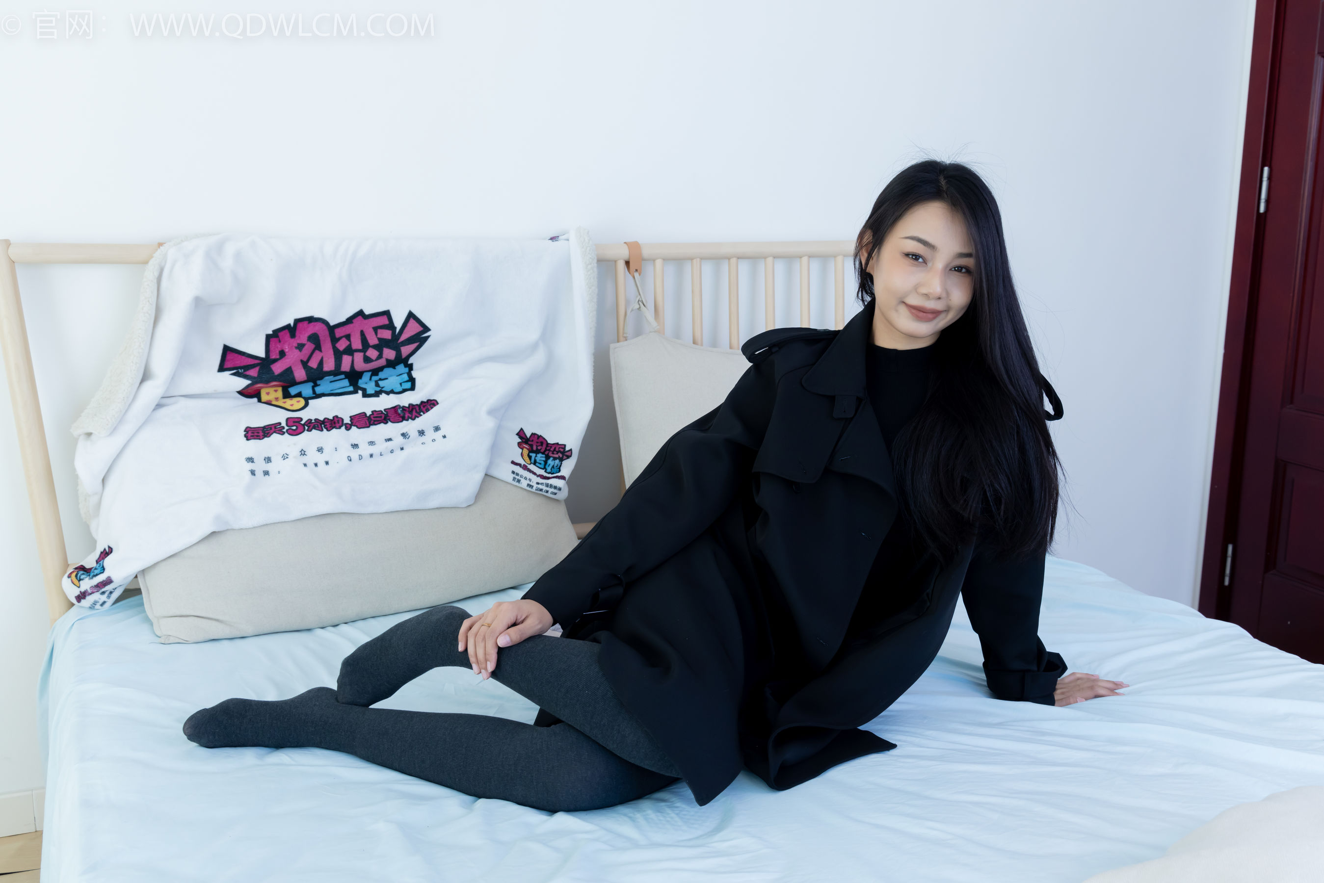 物恋传媒 No.2313 岚岚 - 高跟鞋、厚灰丝/(180P)