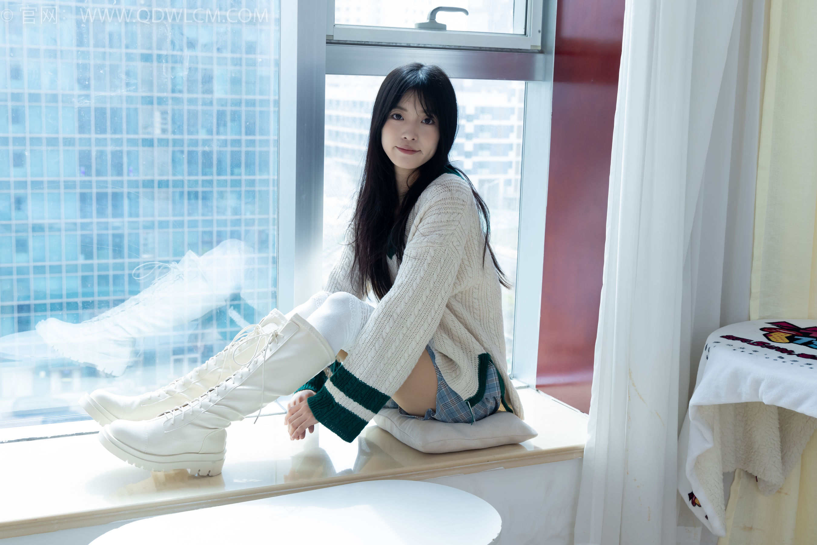 物恋传媒 No.2312 茯苓 - 长靴、过膝白棉袜、厚肉丝/(160P)