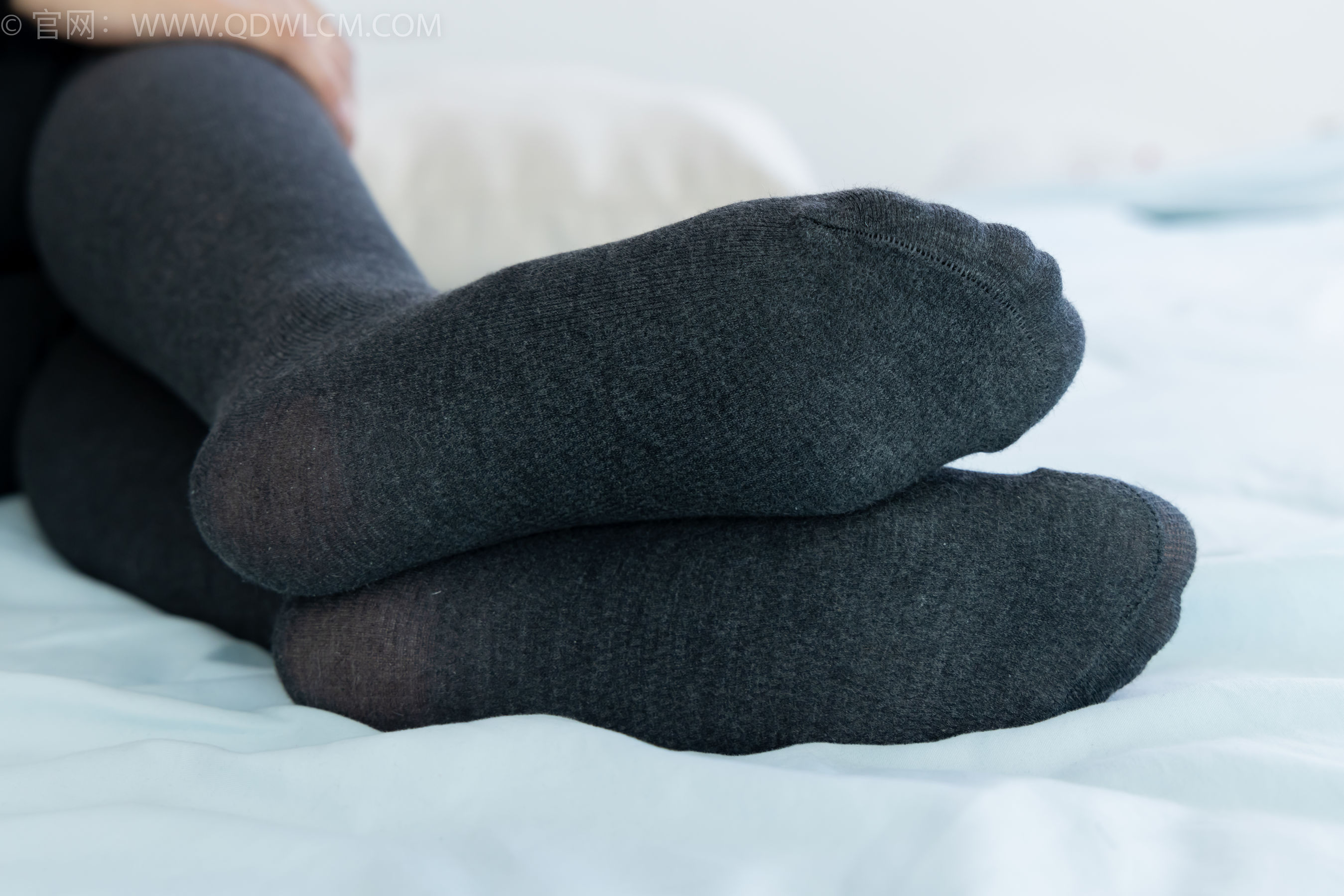 物恋传媒 No.2313 岚岚 - 高跟鞋、厚灰丝/(180P)