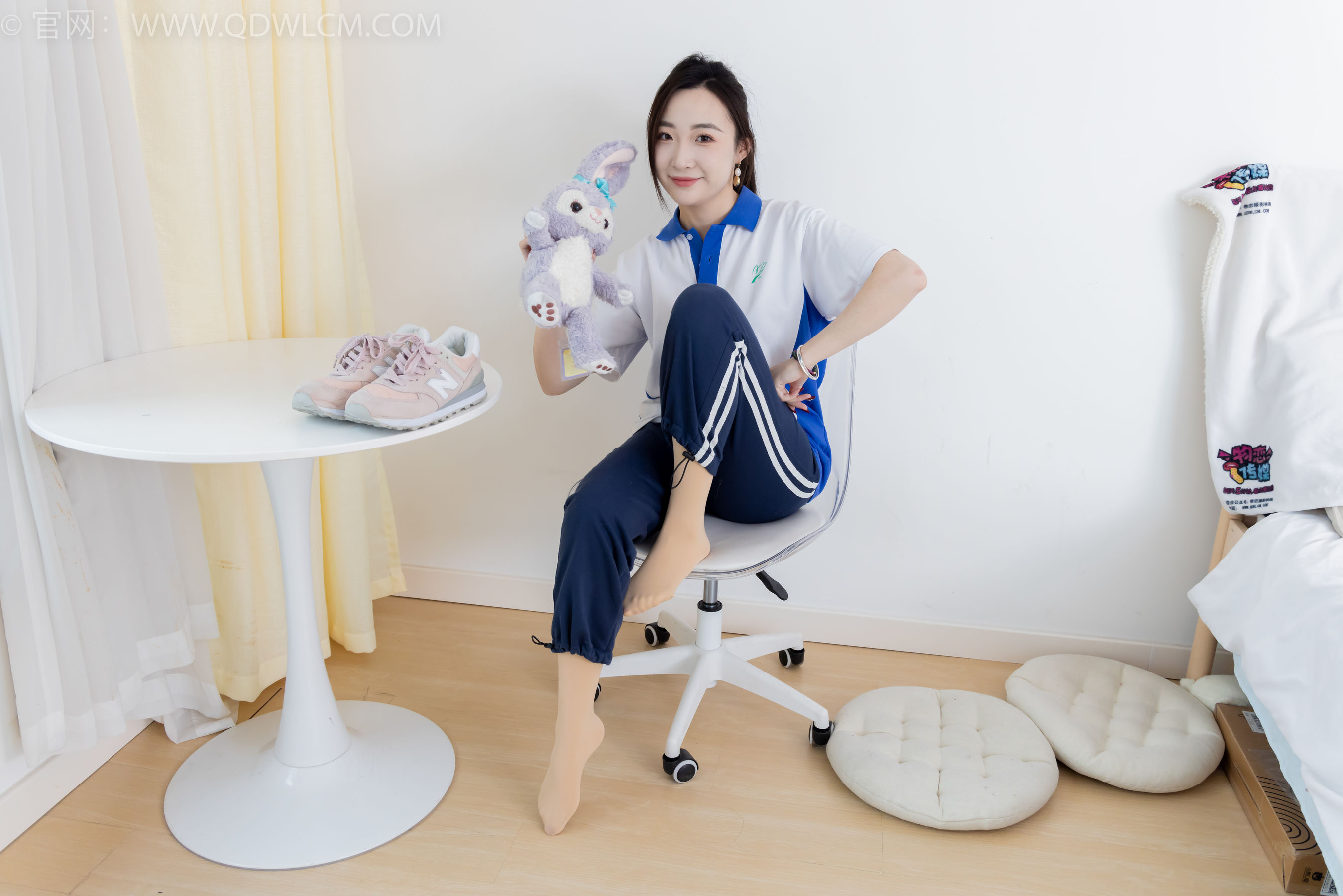 物恋传媒 No.2314 恬恬 - 运动鞋、厚肉丝、校服裤里丝/(160P)