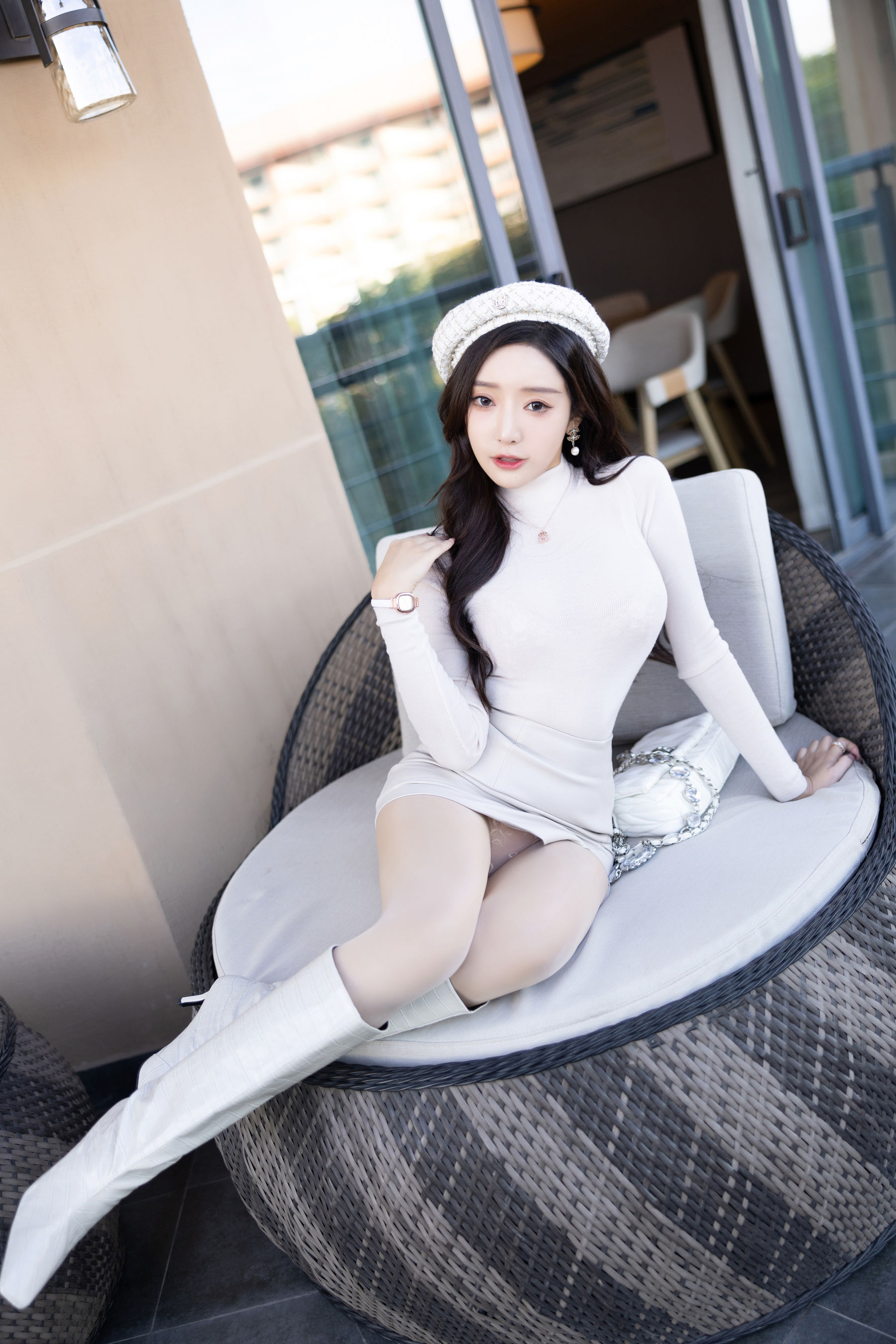 王馨瑶 - 毛衣皮裙/(112P)