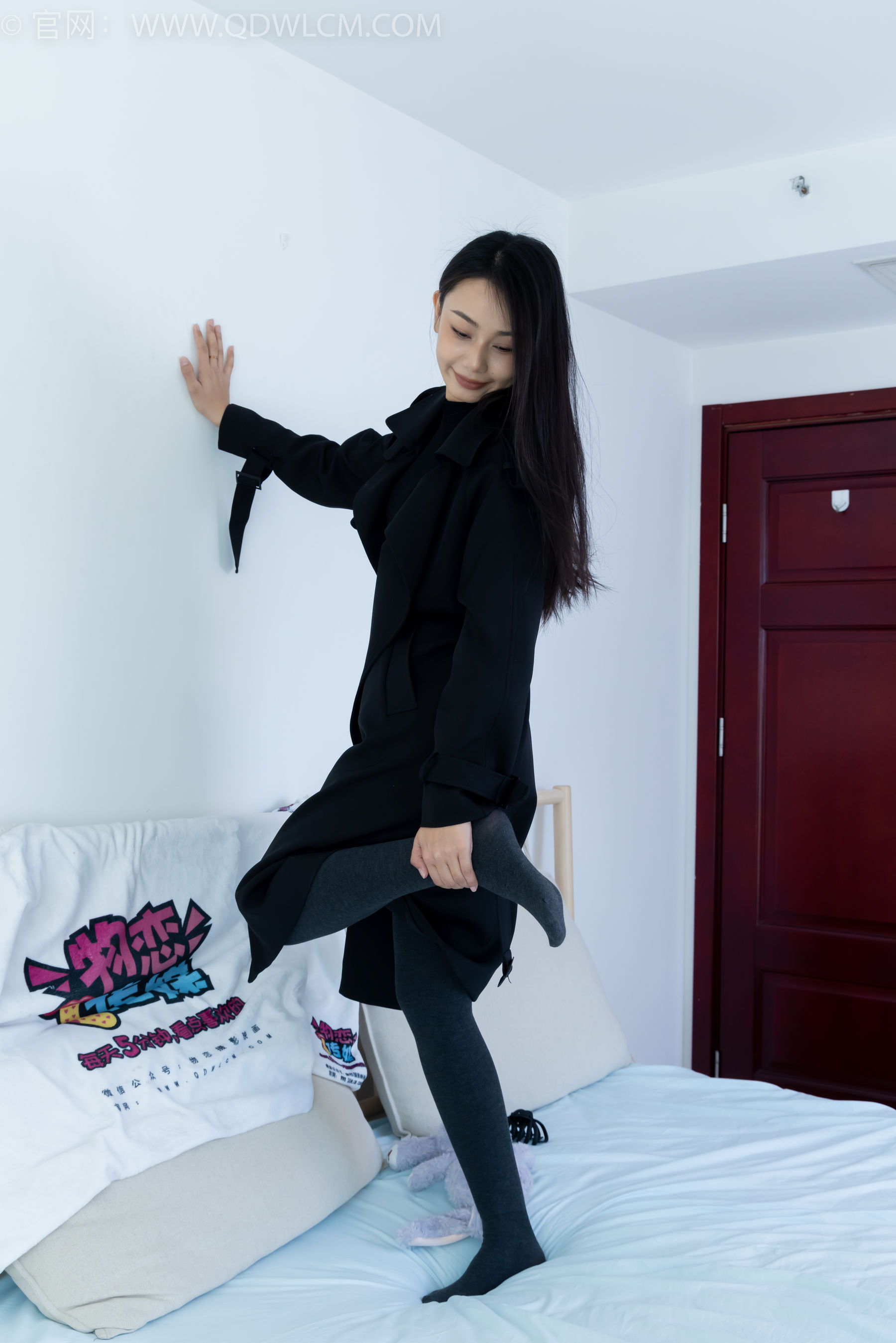 物恋传媒 No.2313 岚岚 - 高跟鞋、厚灰丝/(180P)