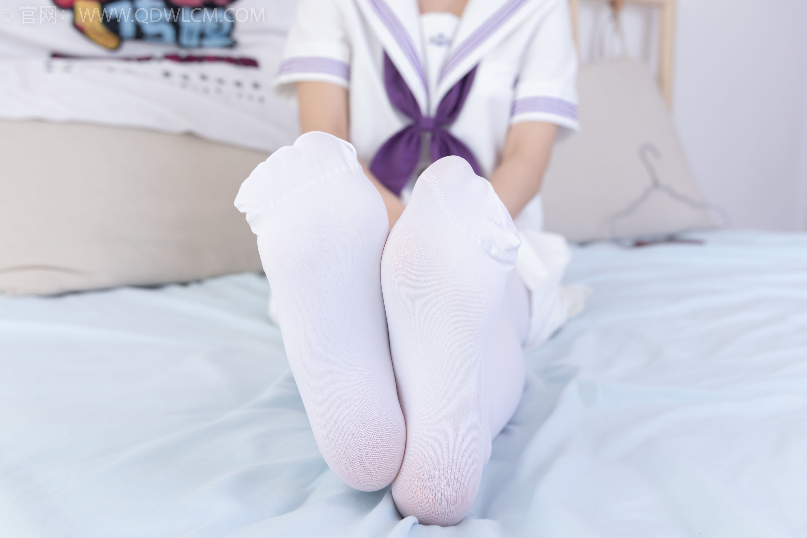 物恋传媒 No.2317 闪闪 - 板鞋、厚白丝、jk制服/(160P)