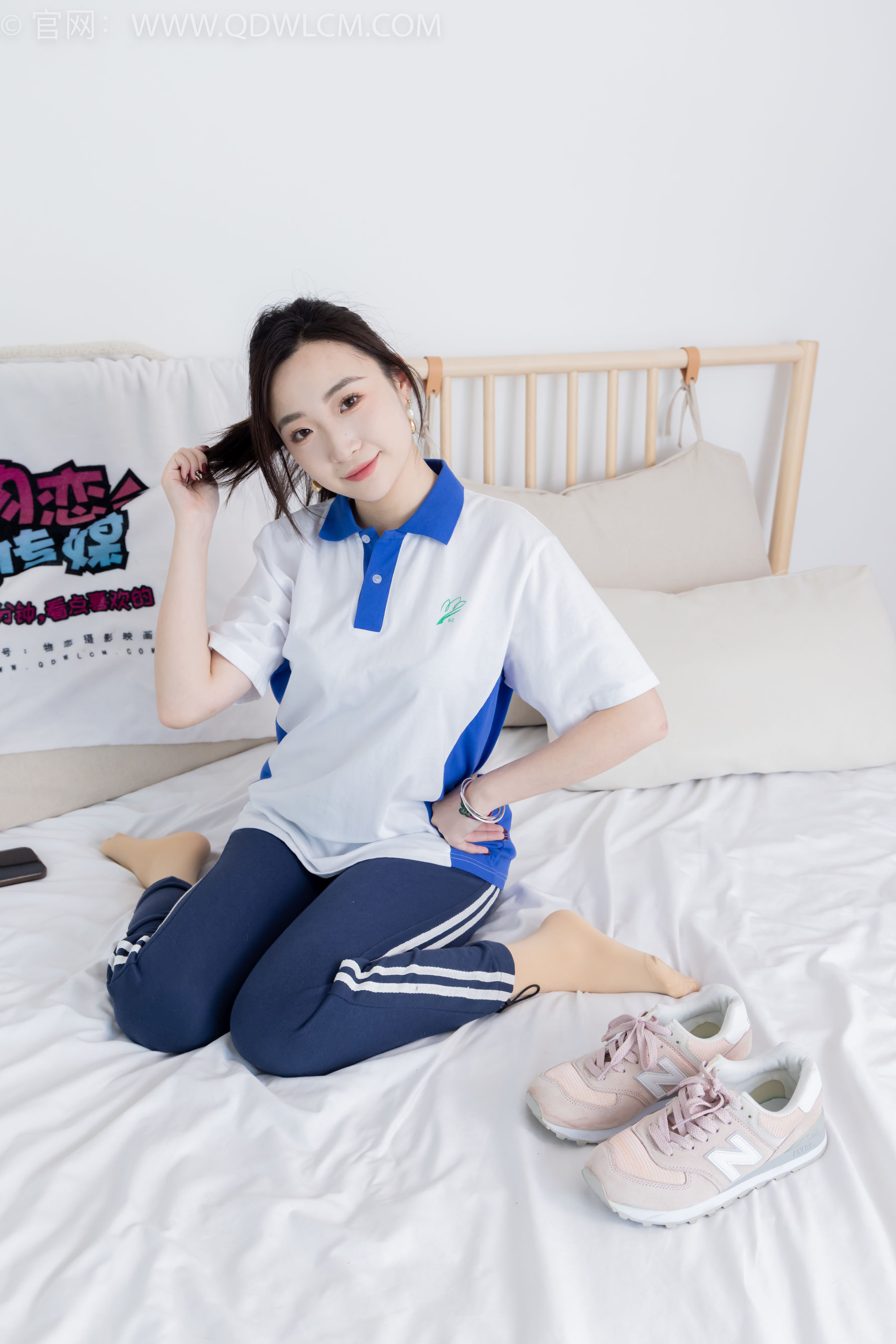 物恋传媒 No.2314 恬恬 - 运动鞋、厚肉丝、校服裤里丝/(160P)