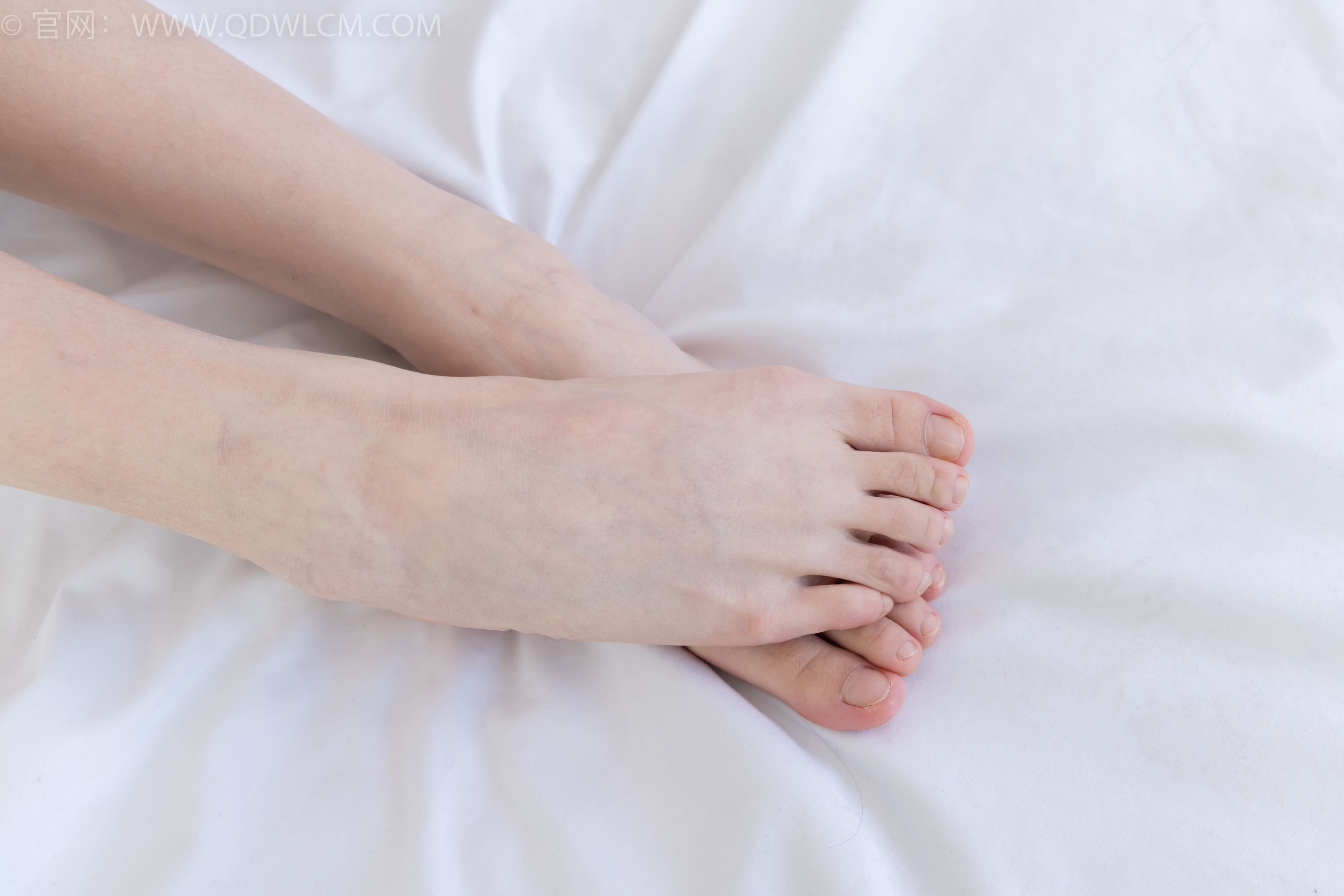 物恋传媒 No.2316 小影 - 三双高跟鞋、薄肉丝、裸足/(170P)