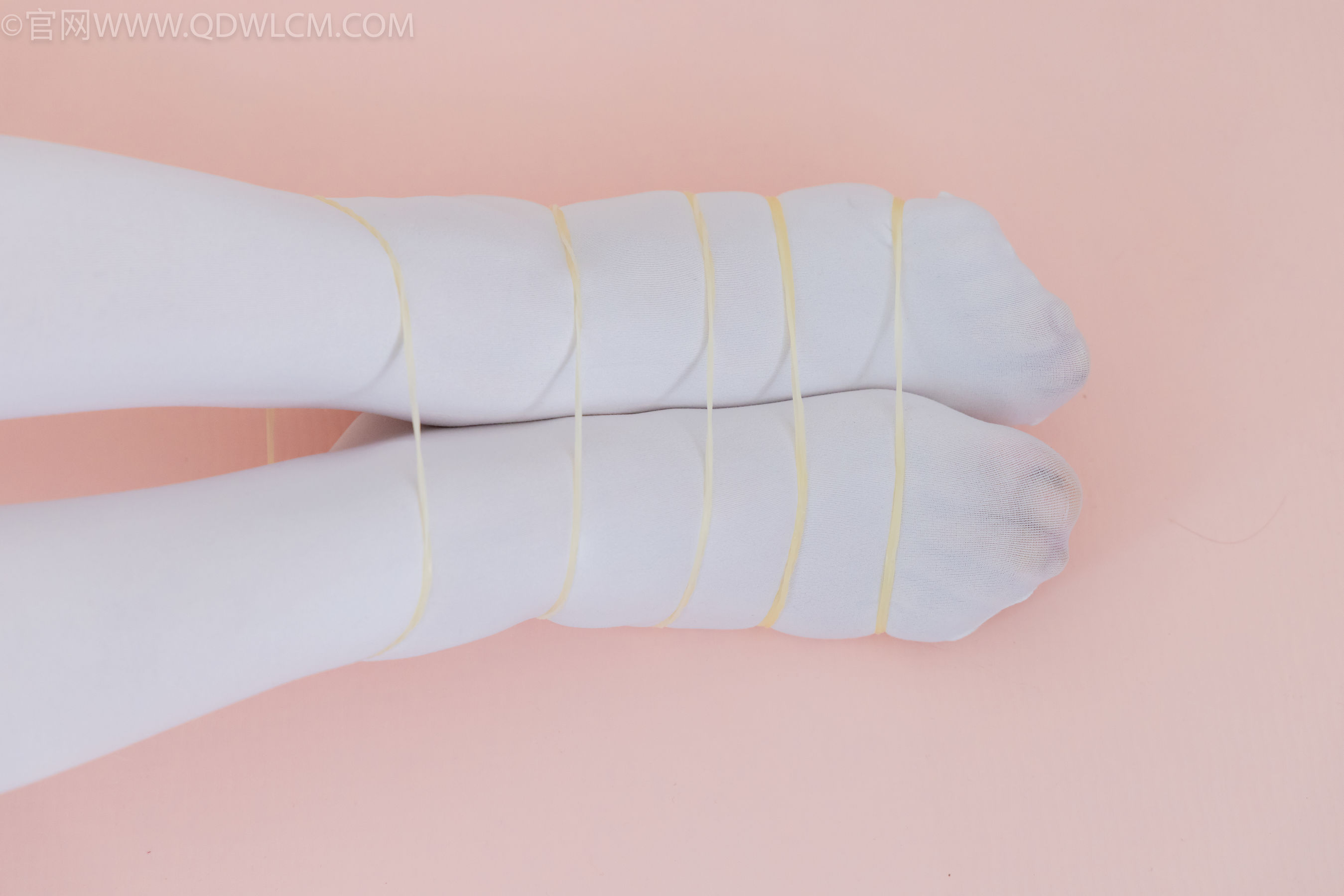 物恋传媒 No.2307 泡泡 - 芭蕾鞋、厚白丝、芭蕾动作、皮筋绑脚剧情/(166P)